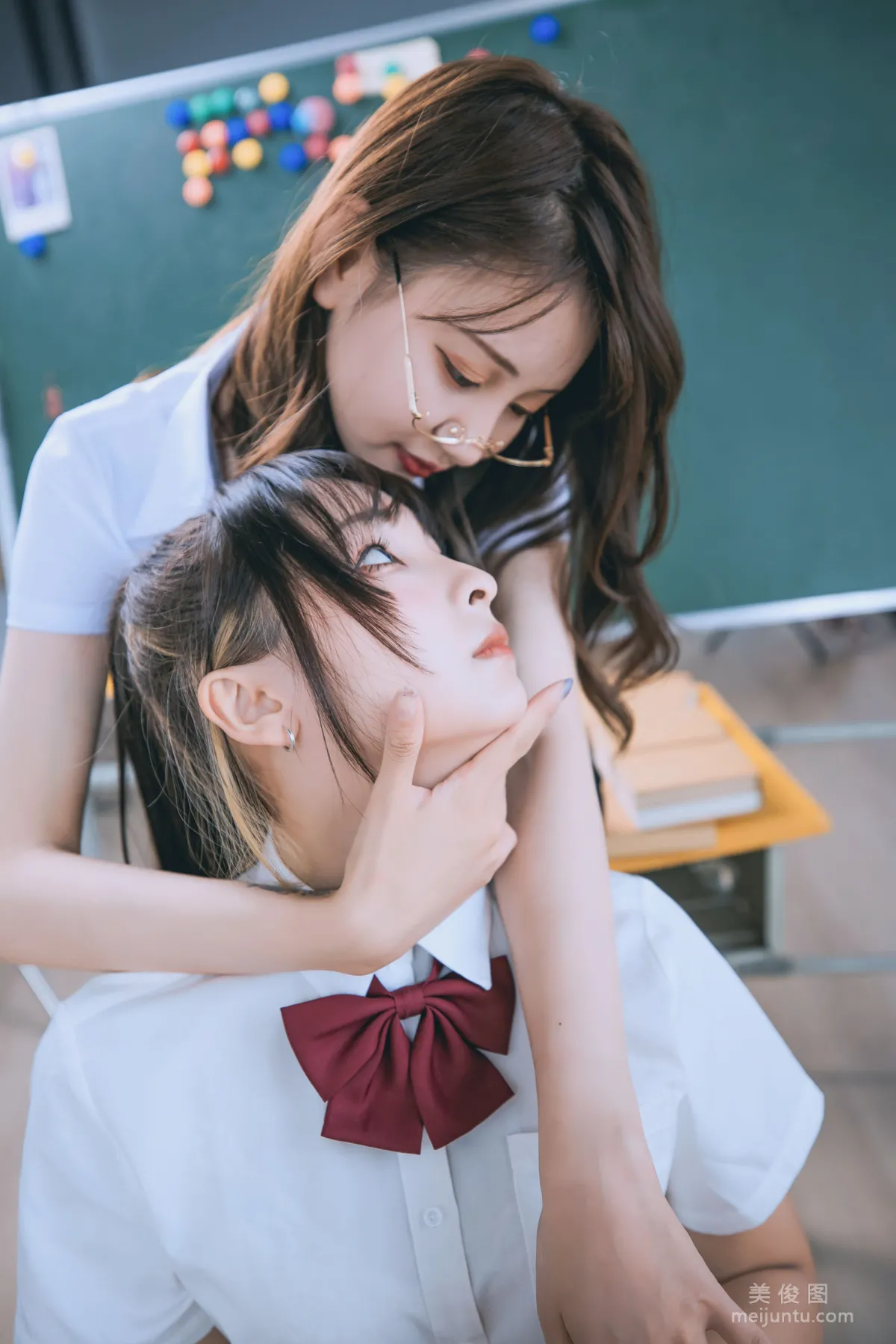 [COS福利] 蘿莉神楽闆真冬《數之歌》 百合教室 寫真集 22
