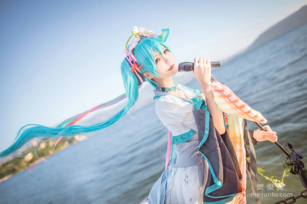 動漫博主北之北 《初音未來》 寫真集 10