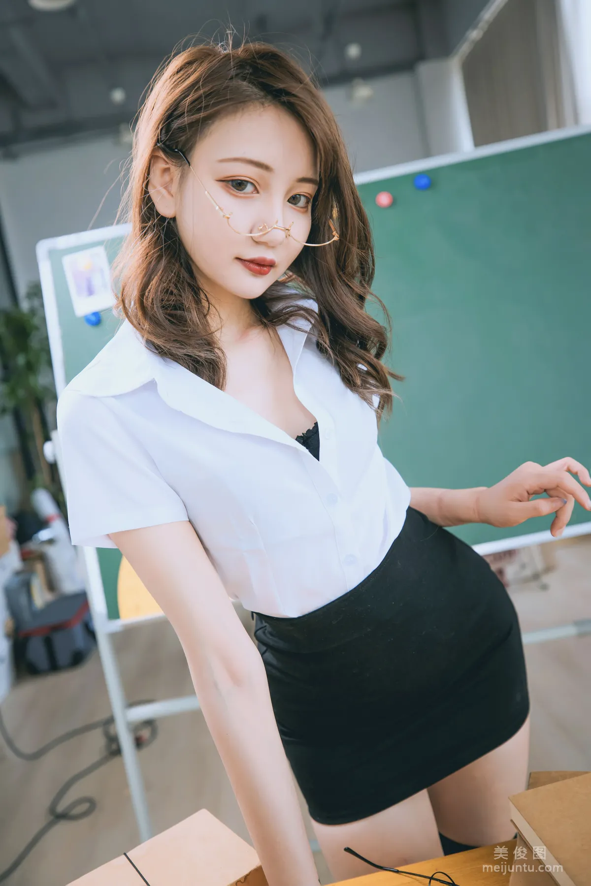 [COS福利] 蘿莉神楽闆真冬《數之歌》 百合教室 寫真集 117
