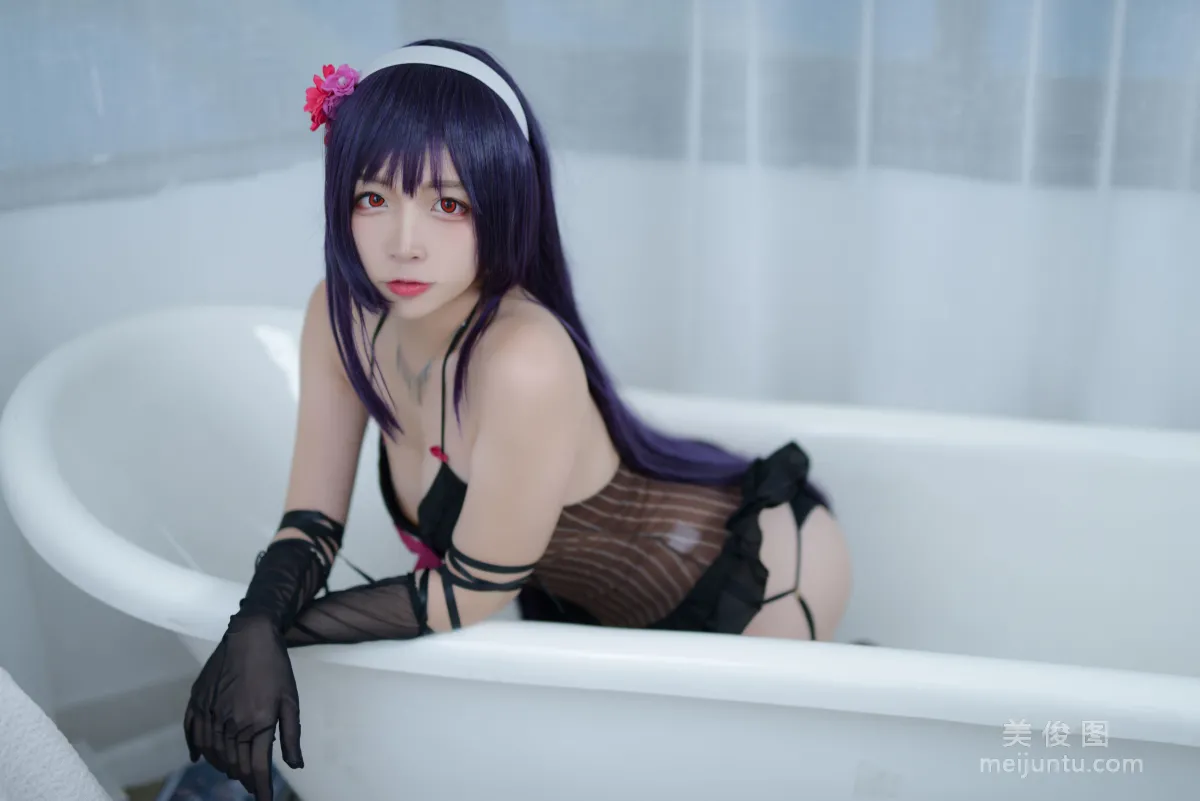 人氣Coser二佐Nisa 《路人學姐 睡衣》 寫真集 29