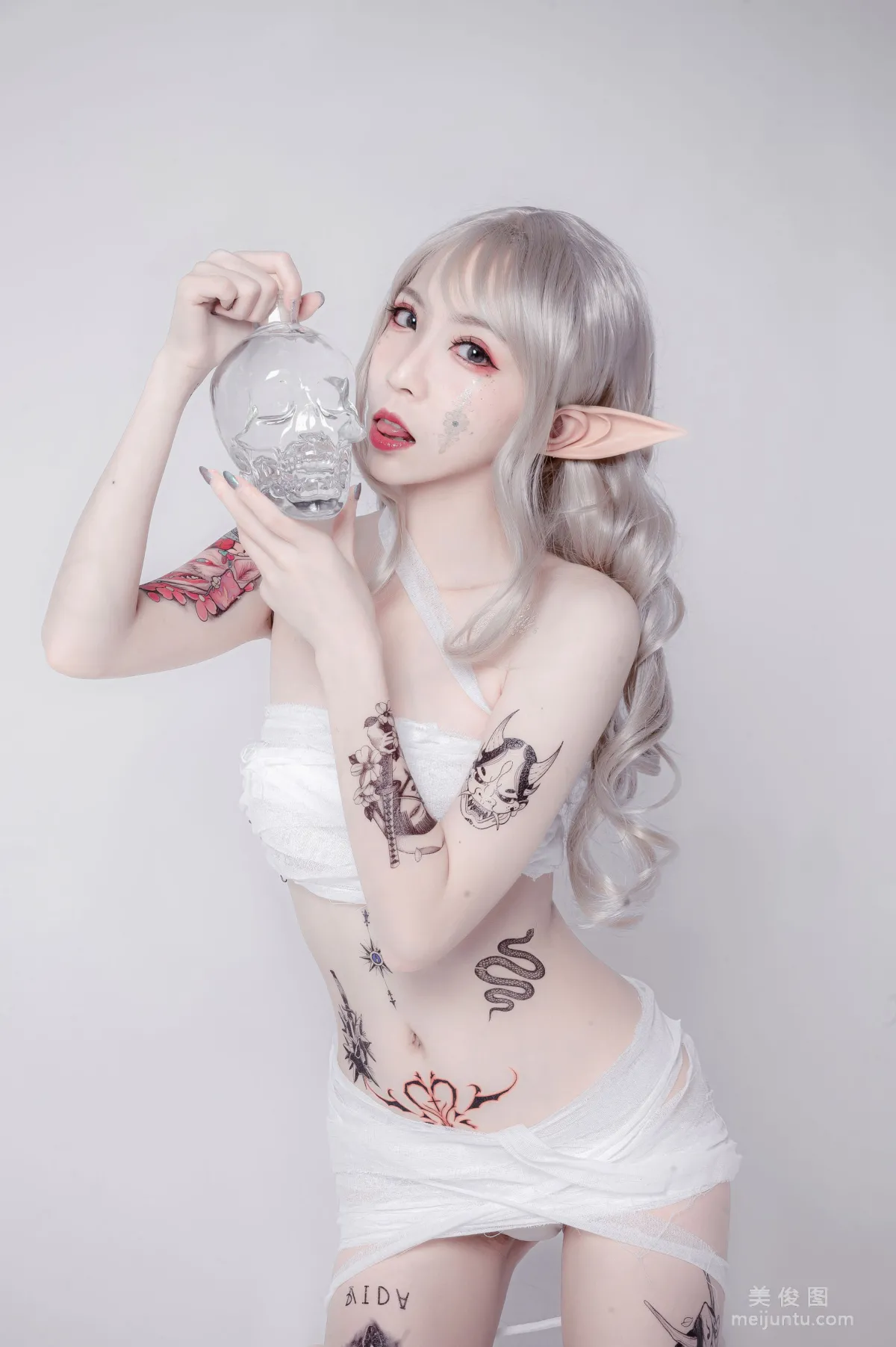 [COS福利] 動漫博主阮邑_Fairy 《綁帶和武士》 寫真集 20