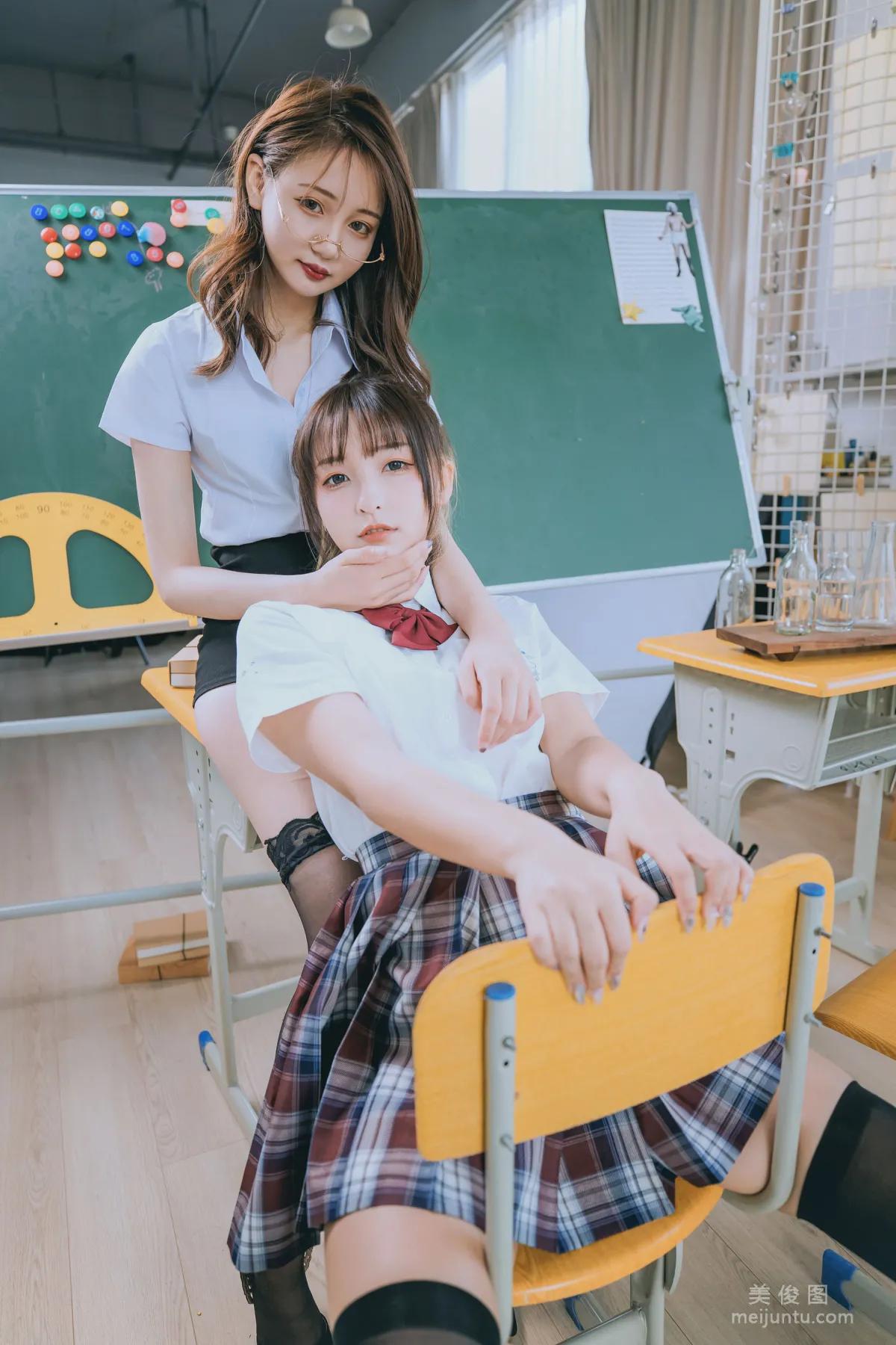 [COS福利] 蘿莉神楽闆真冬《數之歌》 百合教室 寫真集 23