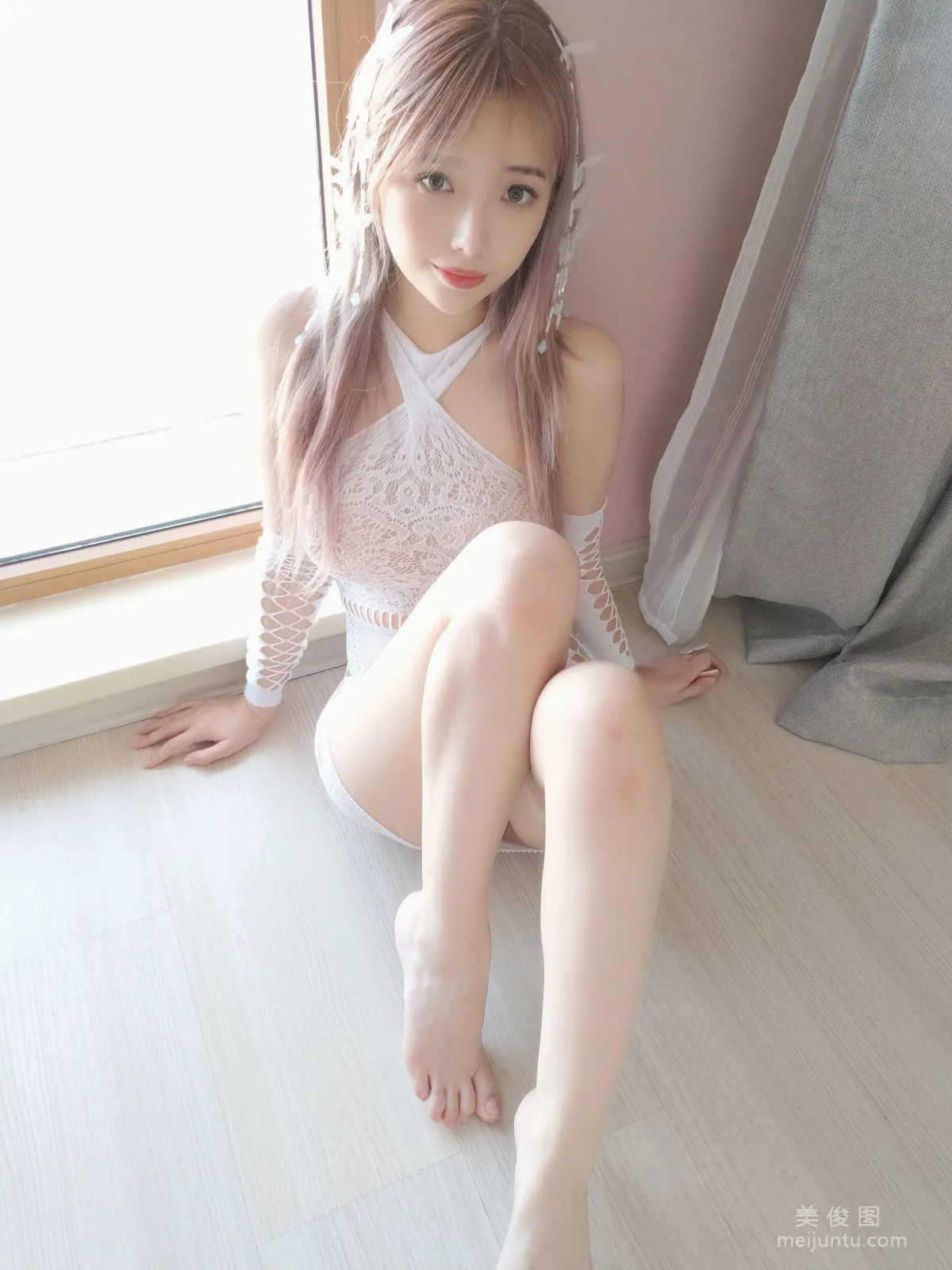 動漫博主雯妹 《白色蝴蝶》 寫真集 24