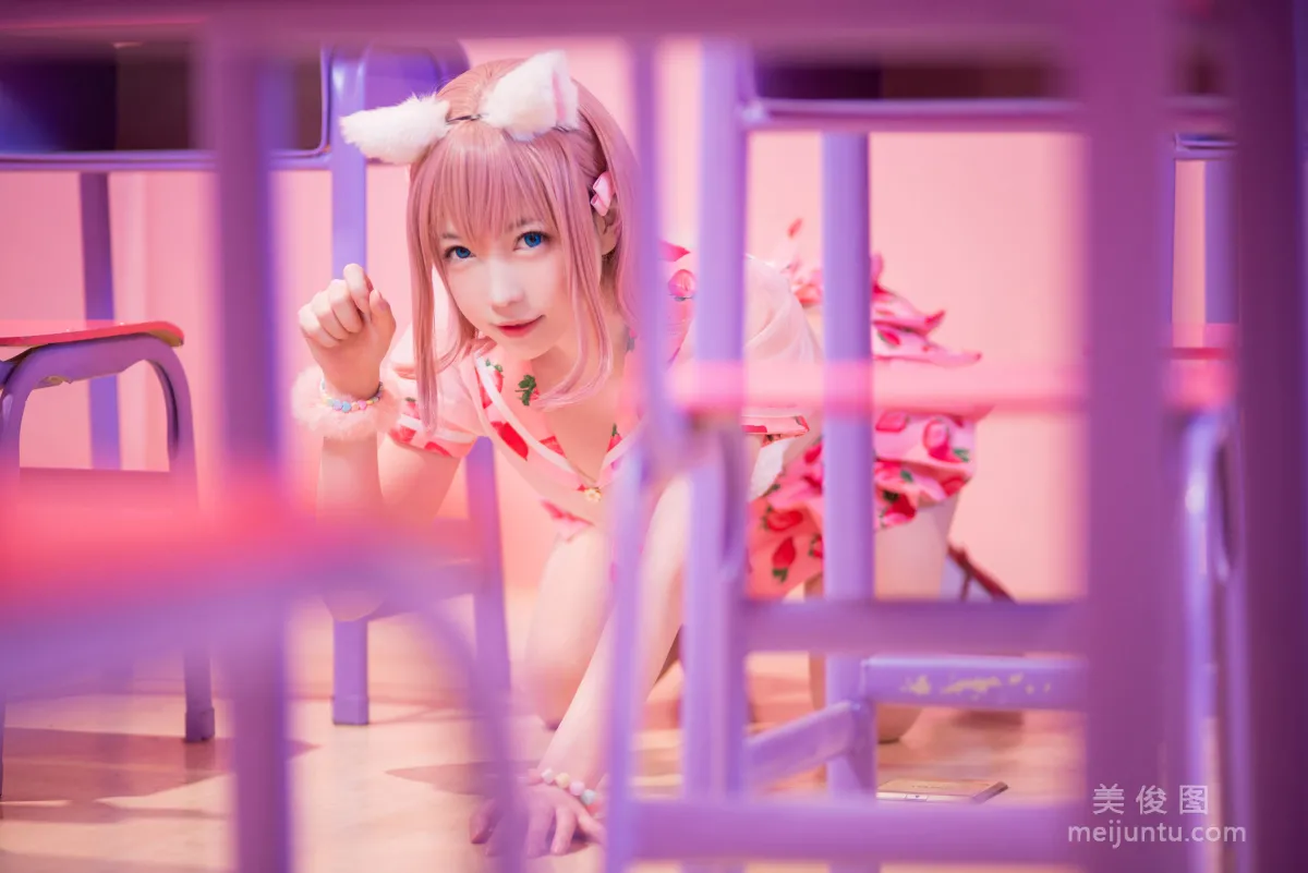 大胸萌妹妖少you1 《草莓蛋糕貓》 寫真集 6