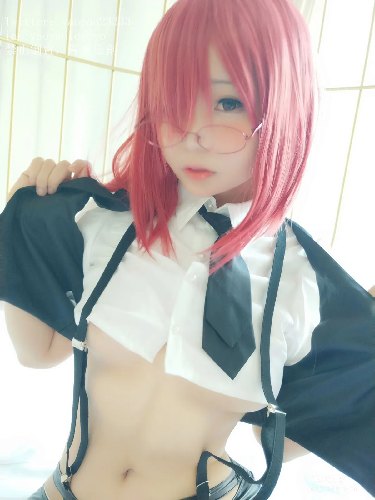 [COS福利] Coser搖搖樂yoyo 《魔女》寫真集 52
