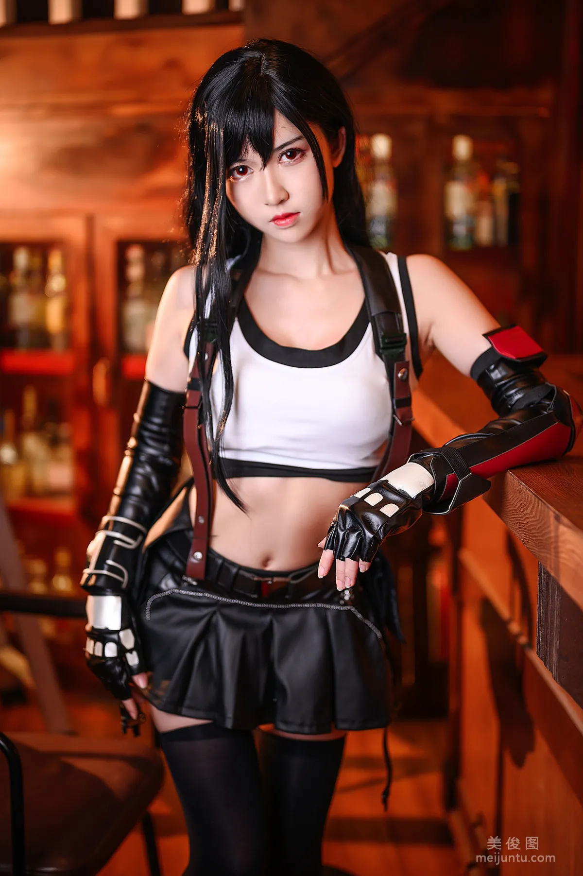 [COS福利] 超人气Coser鳗鱼霏儿 《蒂法战斗服》 写真集29