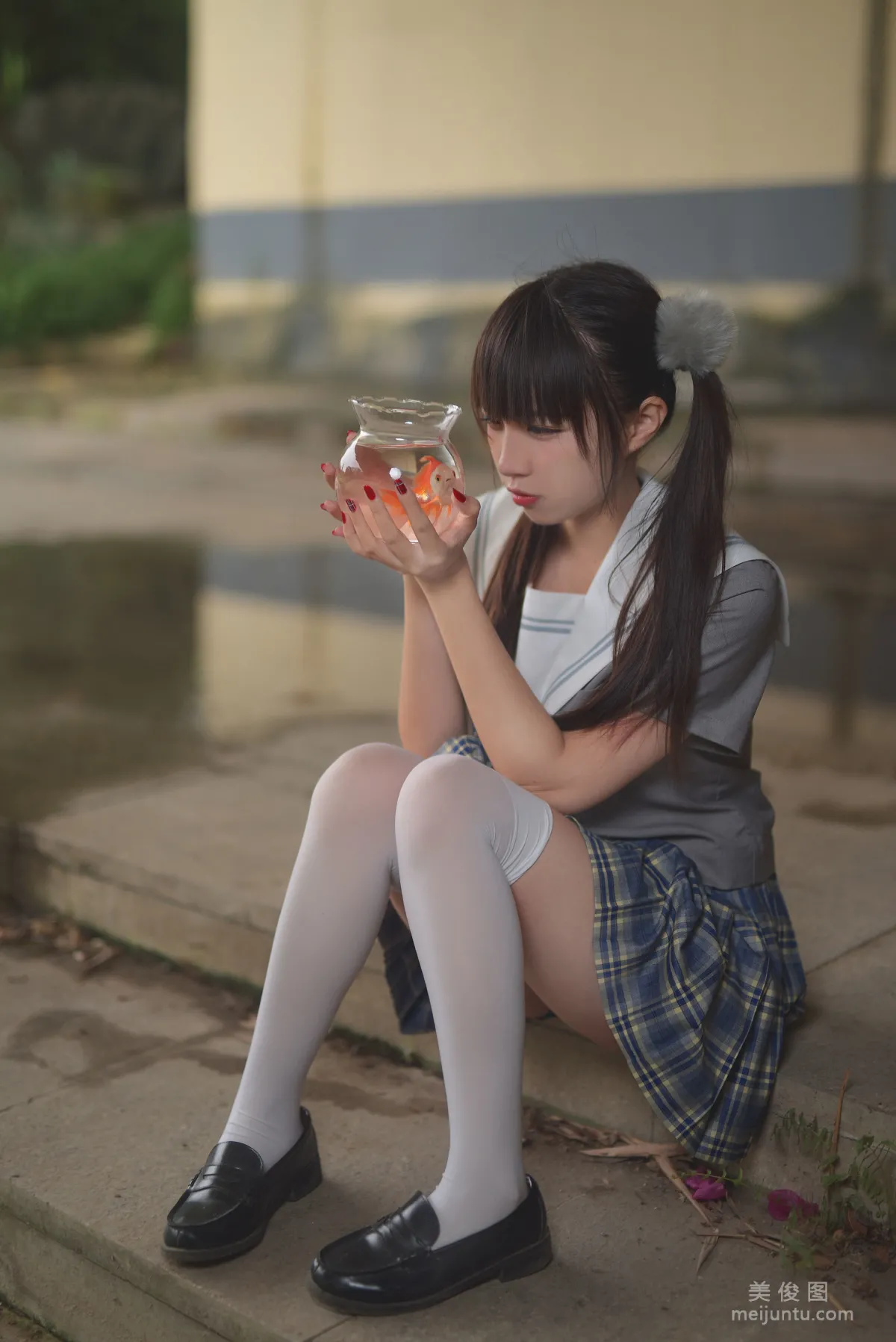 人气Coser二佐Nisa 《JK水手服》 写真集7