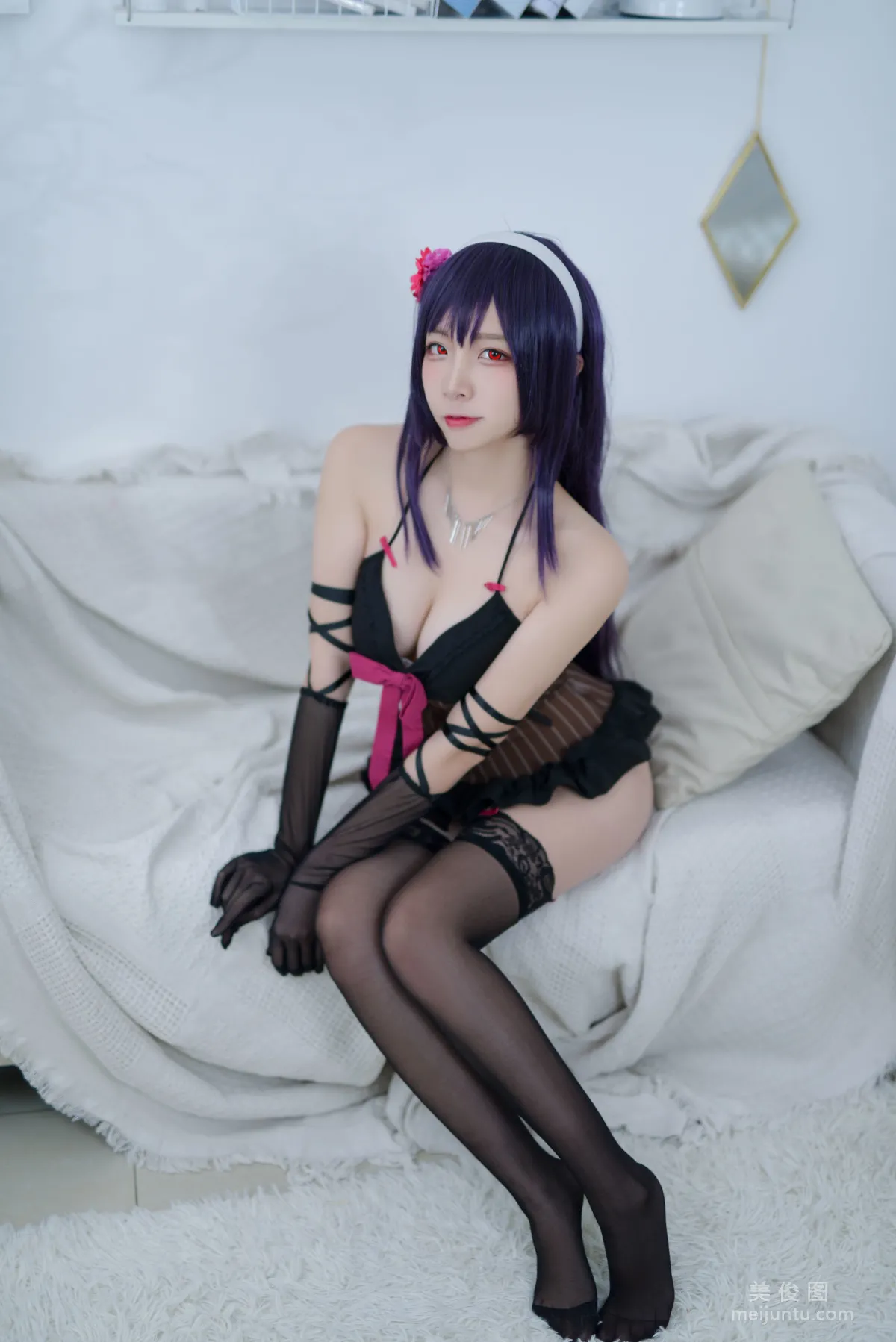 人氣Coser二佐Nisa 《路人學姐 睡衣》 寫真集 2