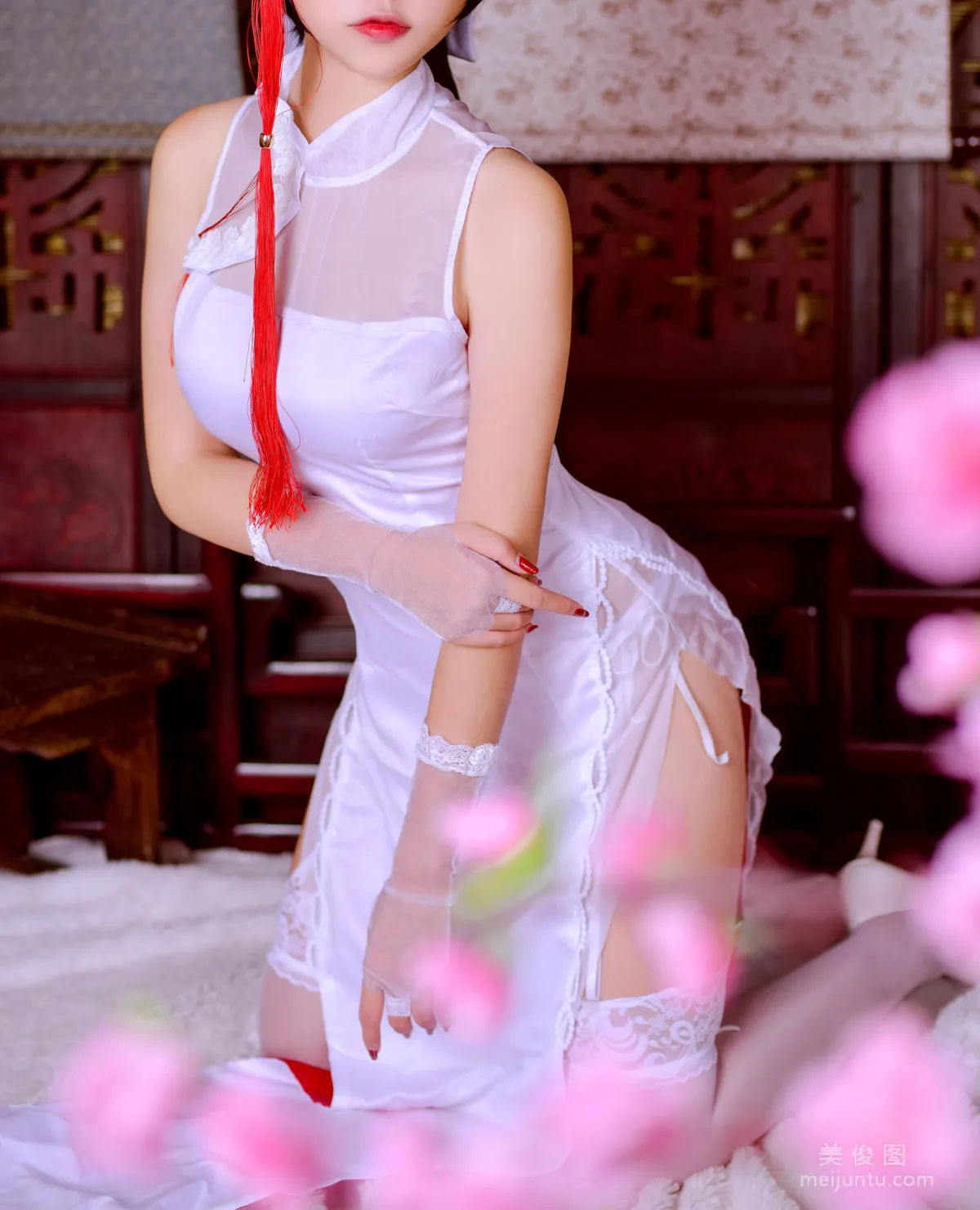Coser二佐Nisa 《碧藍航線 高雄旗袍》 寫真集 2