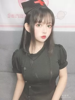 萌妹黑貓貓OvO 《護士喵》 寫真集