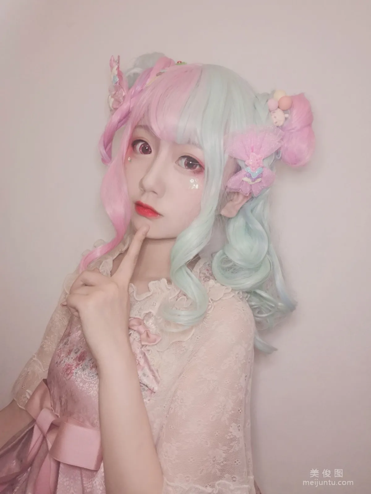 [COS福利] 動漫博主弦音sic 《lolita草莓薄荷冰淇淋》 寫真集 3