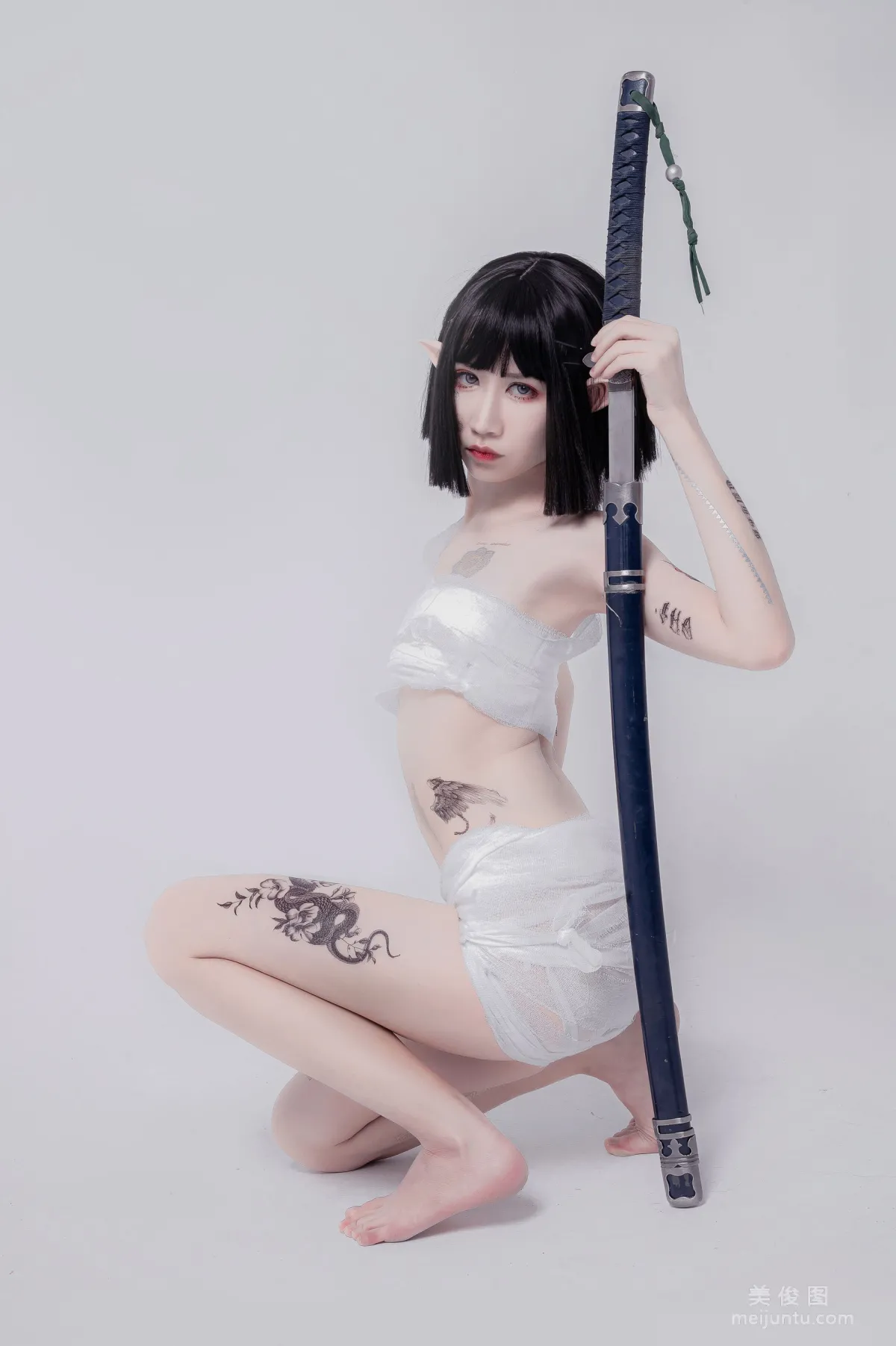 [COS福利] 動漫博主阮邑_Fairy 《綁帶和武士》 寫真集 25