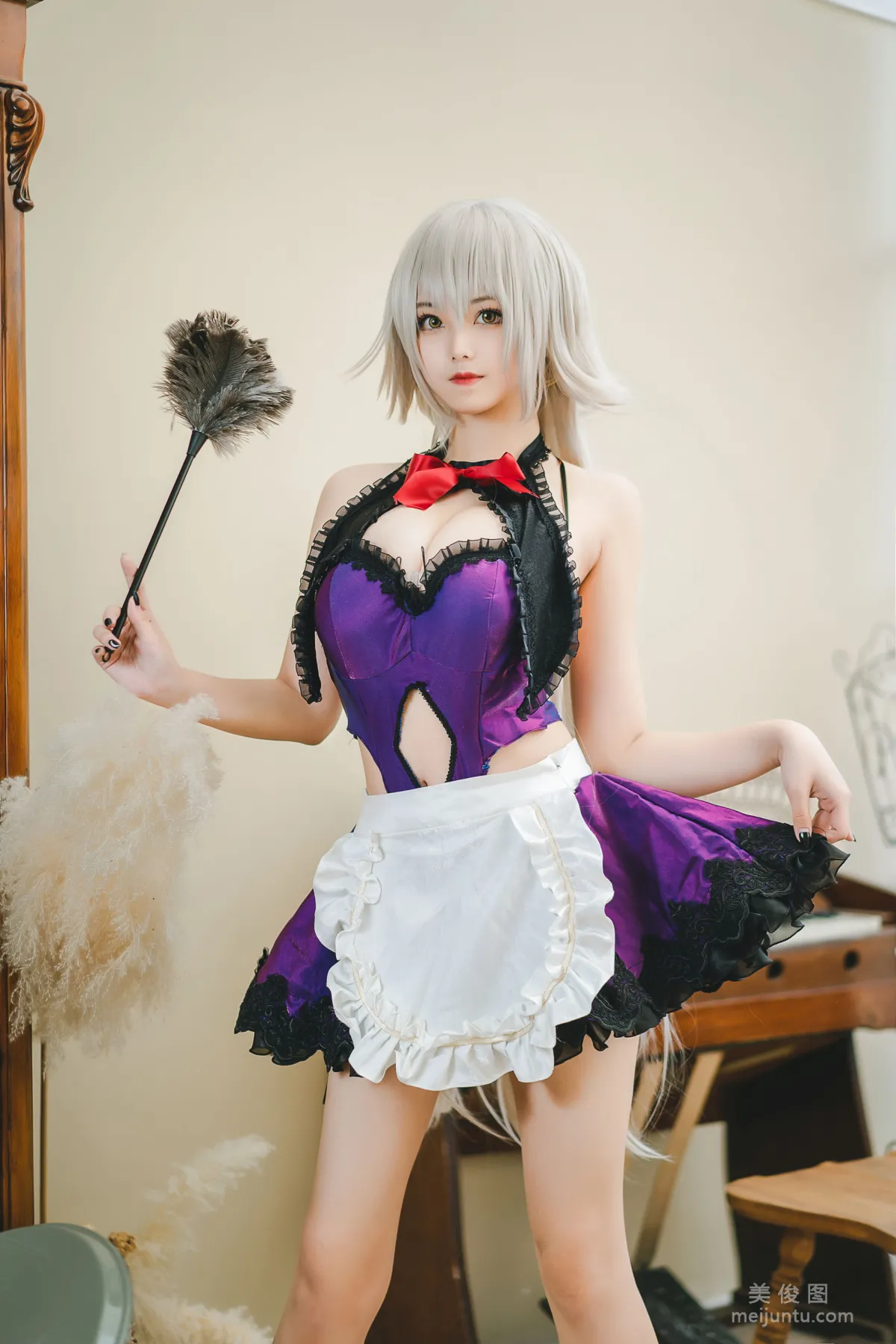 萌系小姐姐蜜汁貓裘 《貞德女仆》寫真集 4