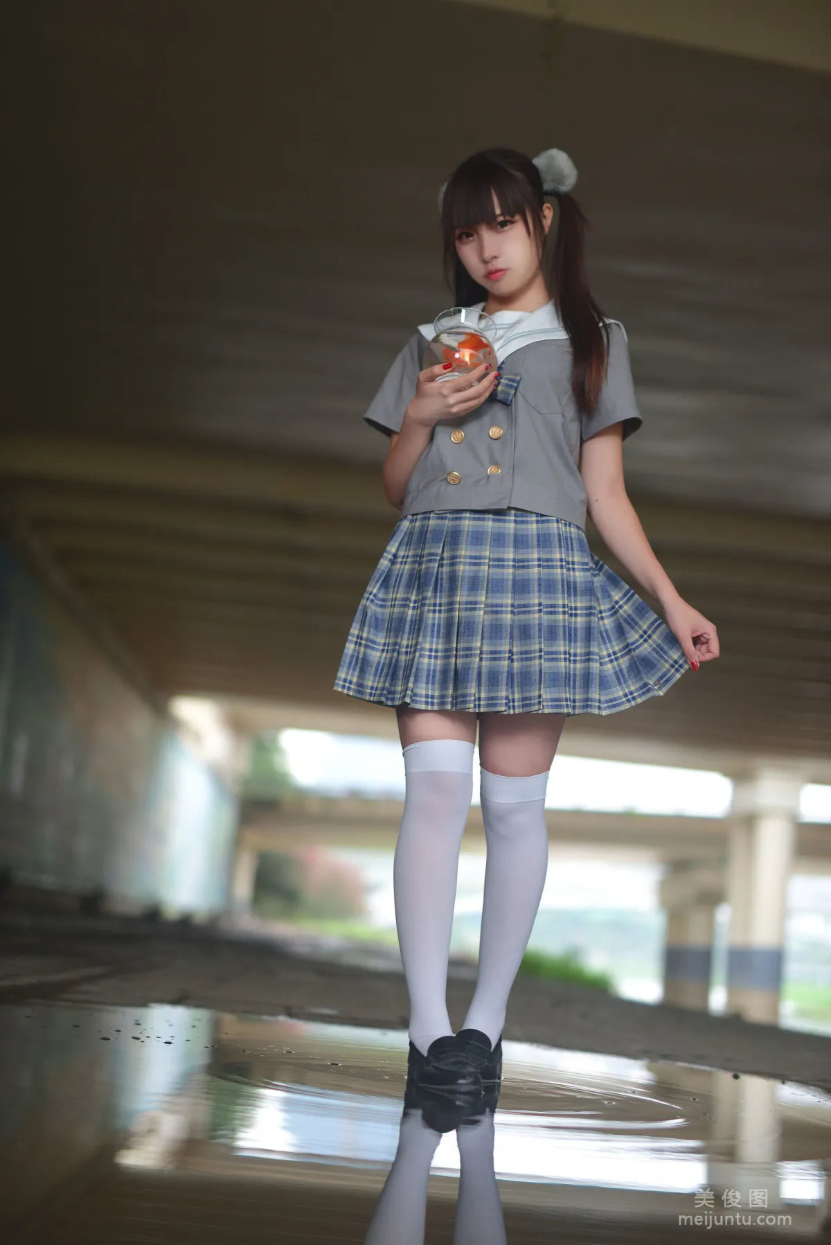 人气Coser二佐Nisa 《JK水手服》 写真集3
