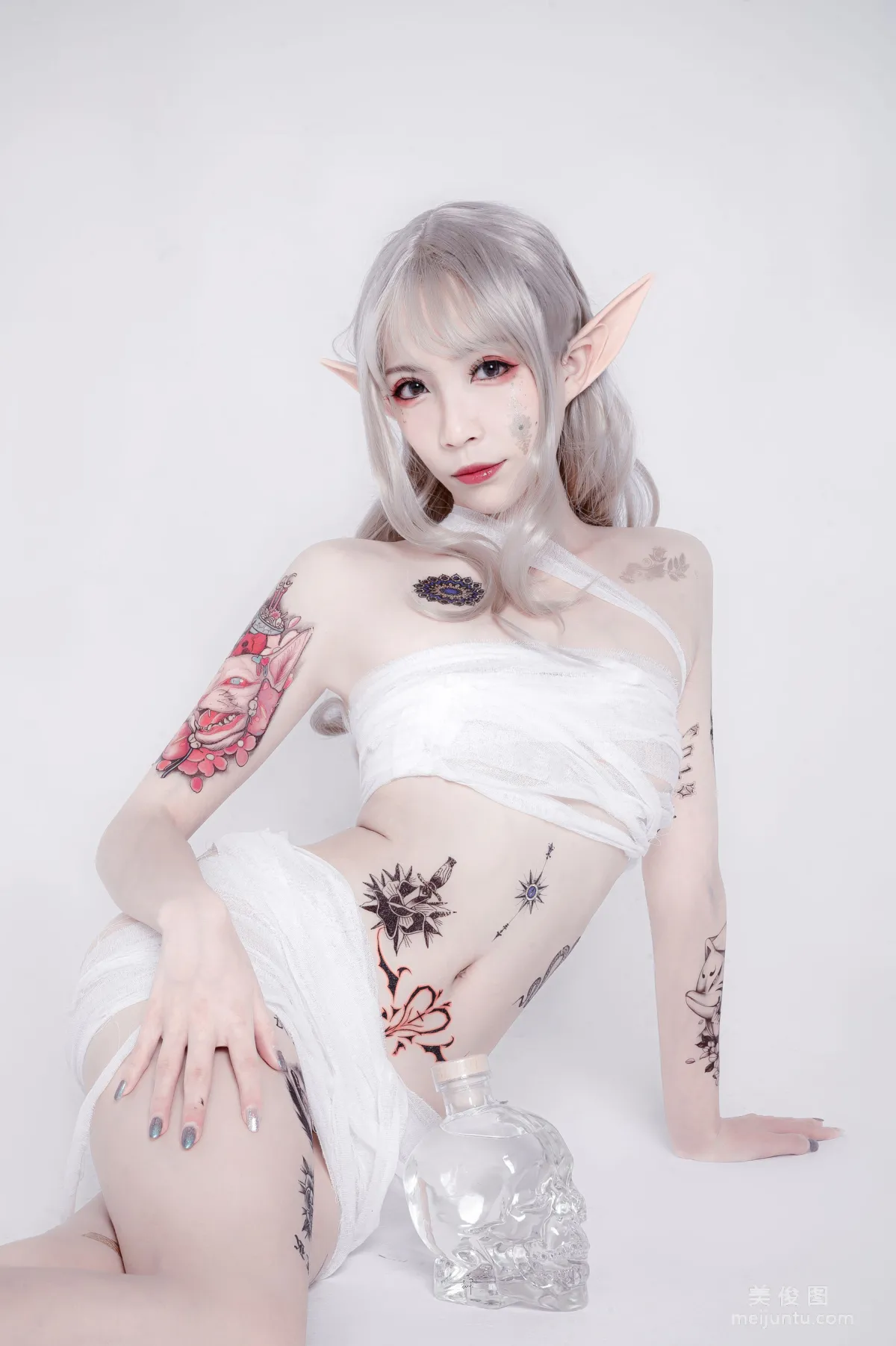 [COS福利] 動漫博主阮邑_Fairy 《綁帶和武士》 寫真集 19