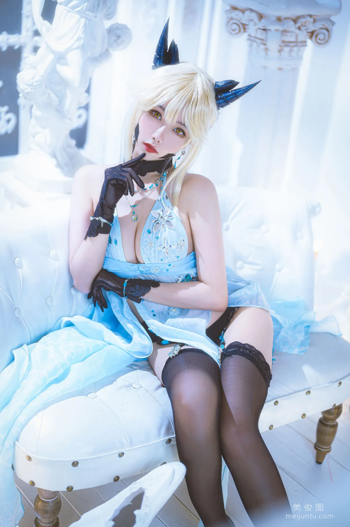 [COS福利] 微博妹子Momoko葵葵 《黑槍呆禮服》 寫真集 5