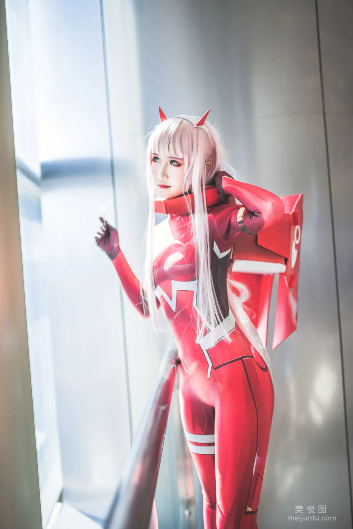 微博Coser三度_69 《Darling in the Frankxx》 寫真集 5