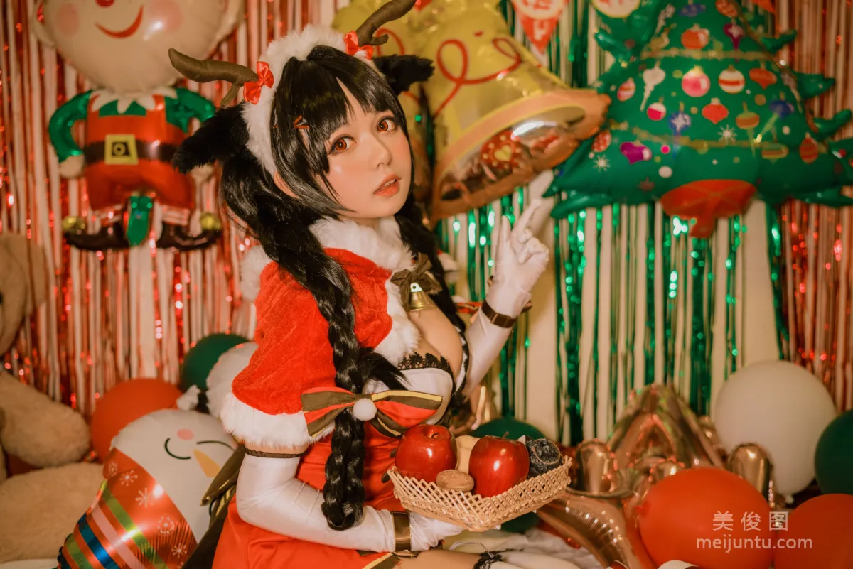 大眼萌妹黑貓貓OvO 《大潮聖誕》 寫真集 13
