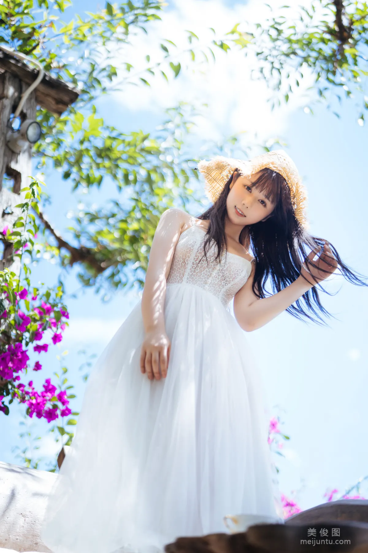 微博福利姬鏡醬 《靜夏之白裙少女》 寫真集 4
