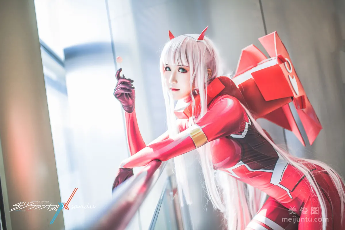 微博Coser三度_69 《Darling in the Frankxx》 寫真集 2