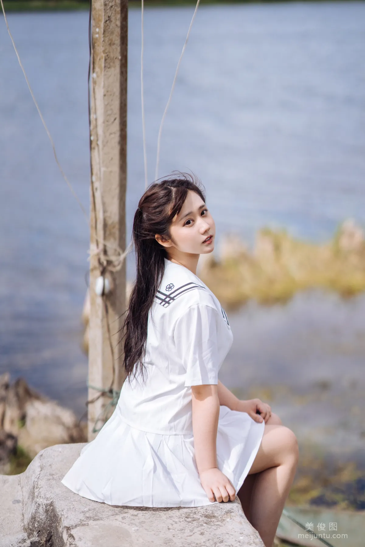微博福利姬鏡醬 《靜夏之JK少女》 寫真集 16
