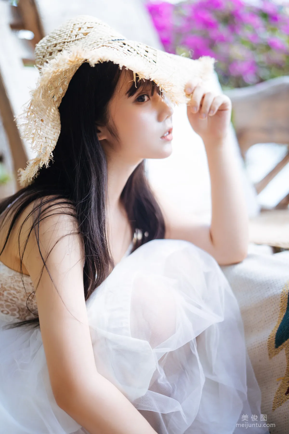 微博福利姬鏡醬 《靜夏之白裙少女》 寫真集 8