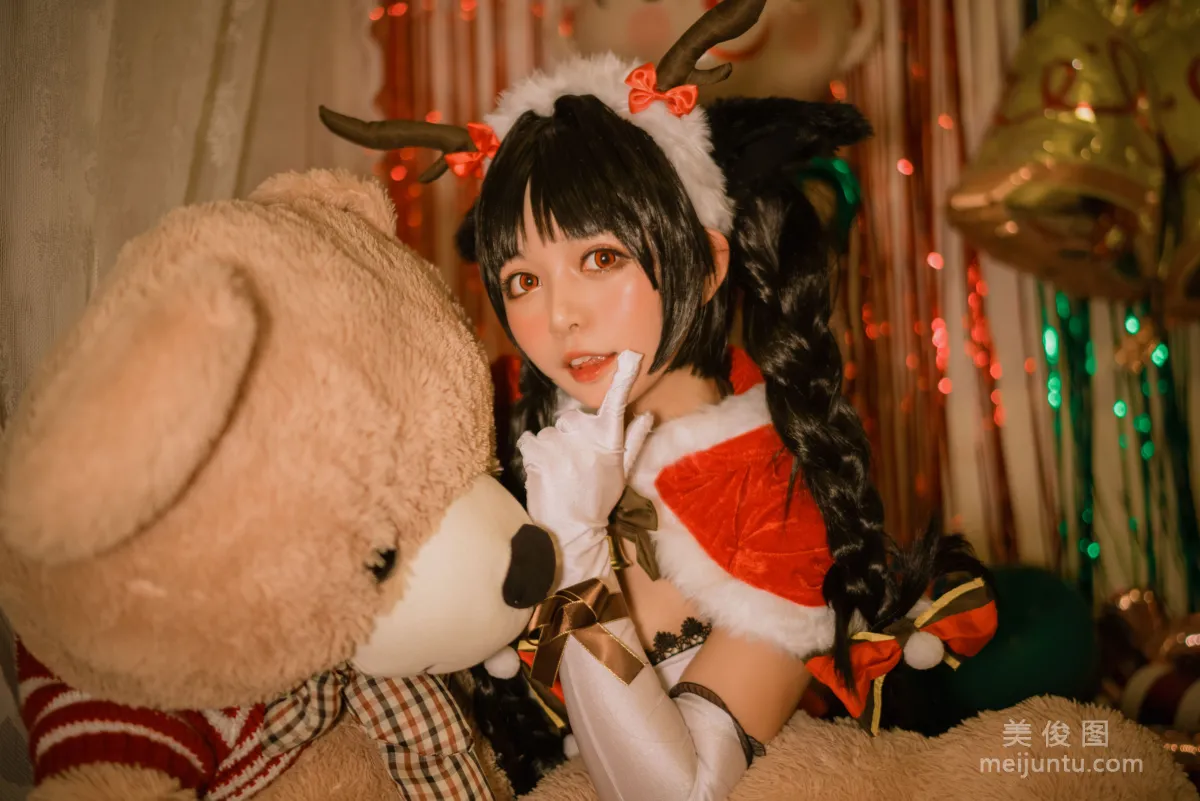 大眼萌妹黑貓貓OvO 《大潮聖誕》 寫真集 6