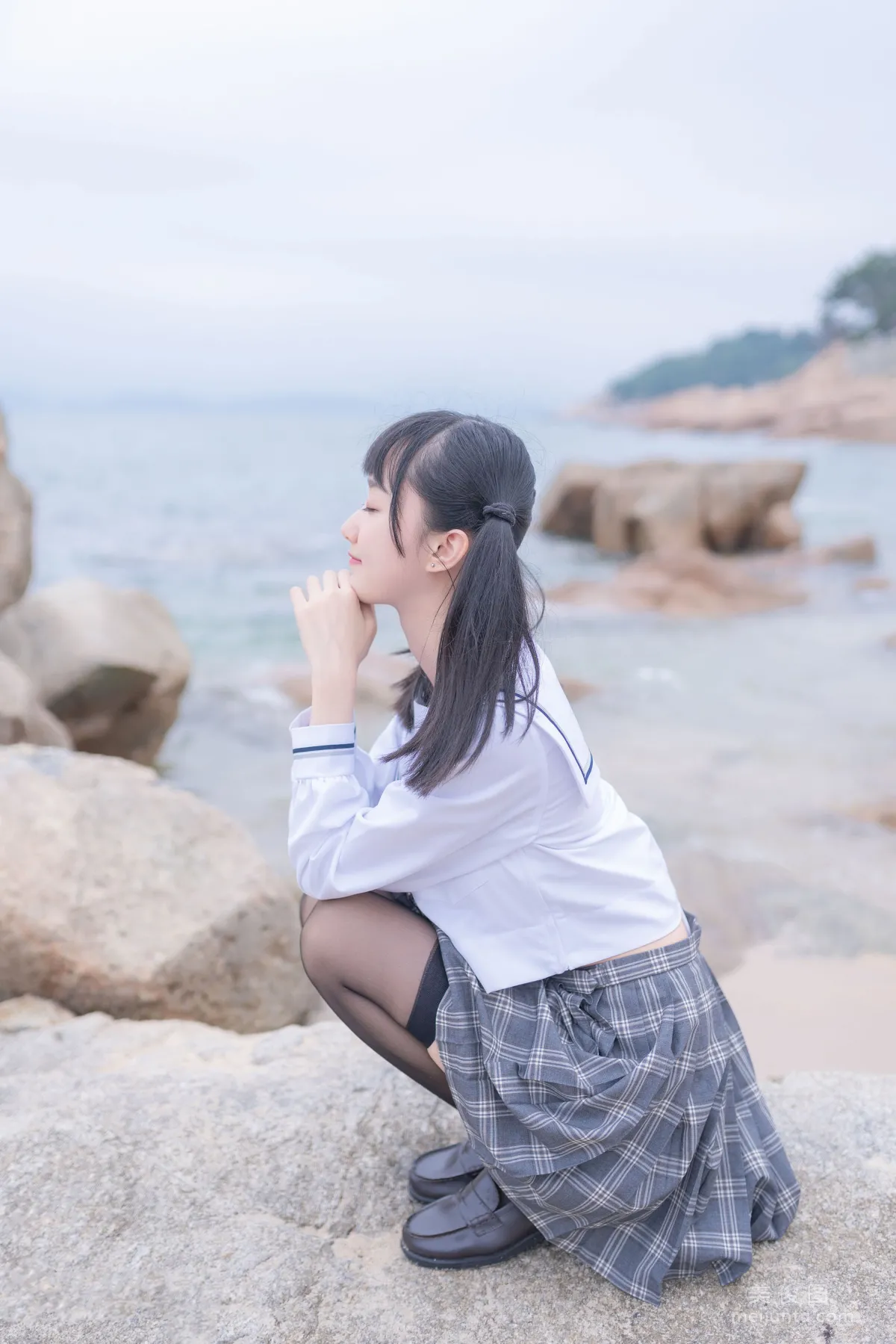 [COS福利] 小姐姐木綿綿OwO 《海邊JK》 寫真集 33