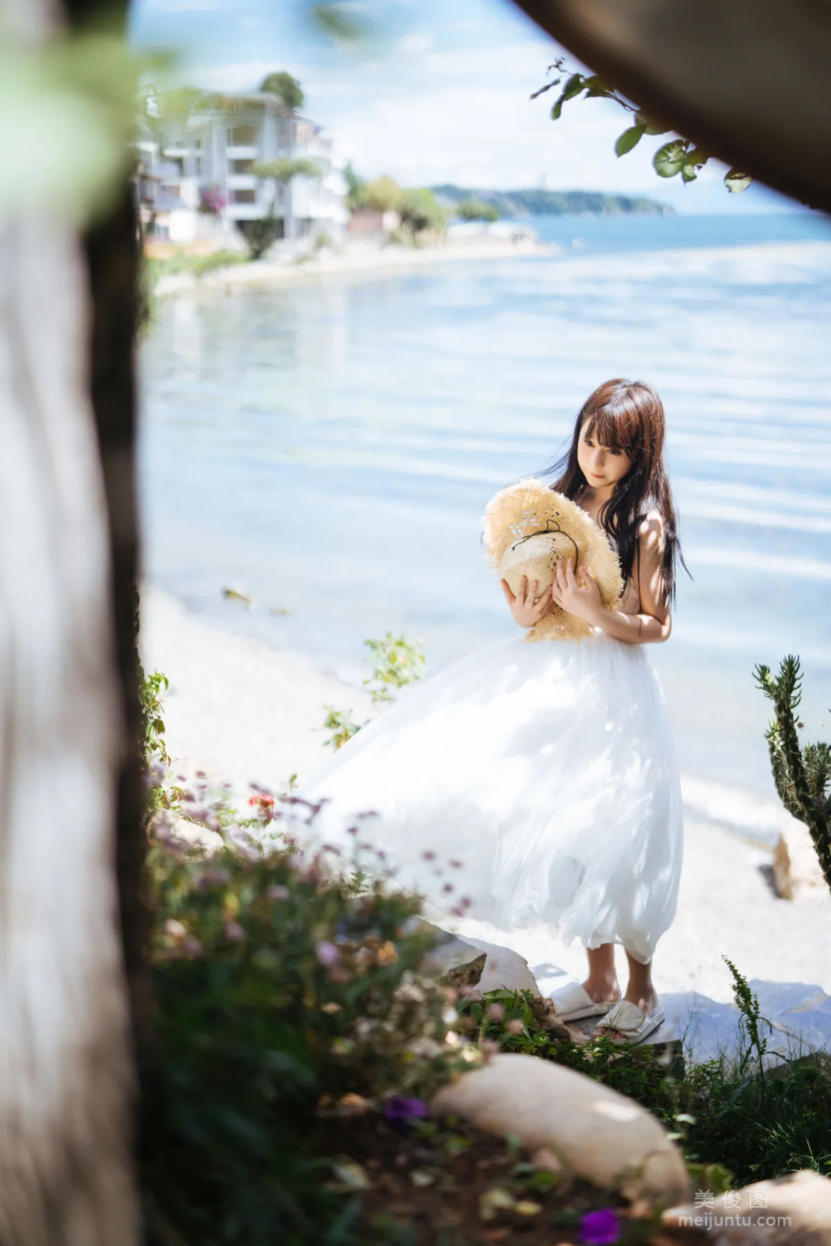 微博福利姬鏡醬 《靜夏之白裙少女》 寫真集 15
