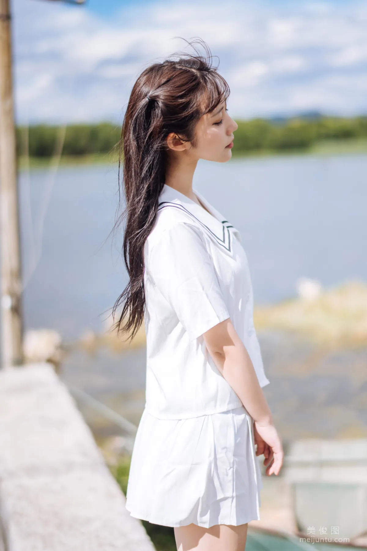 微博福利姬鏡醬 《靜夏之JK少女》 寫真集 33