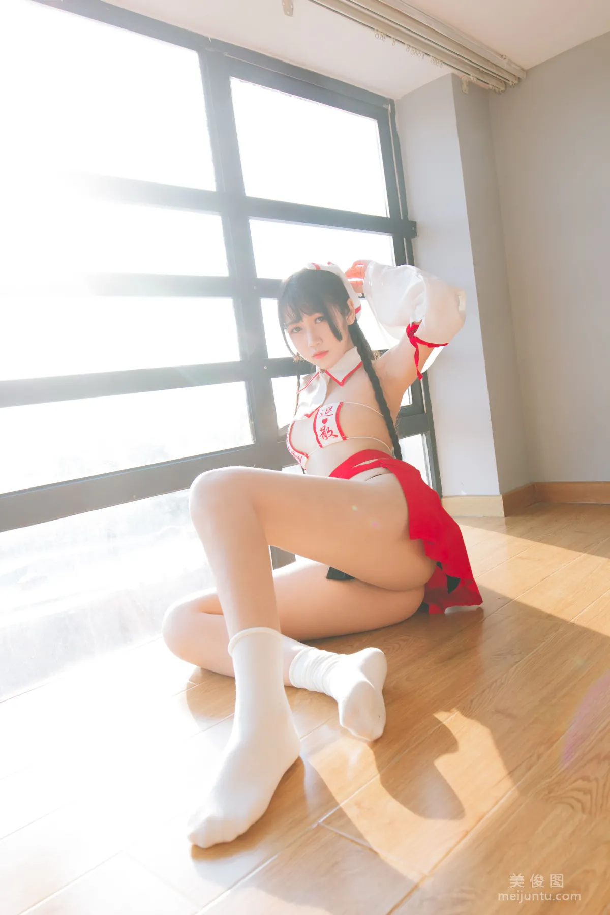 微博人气Coser不呆猫 《巫女》 写真集5