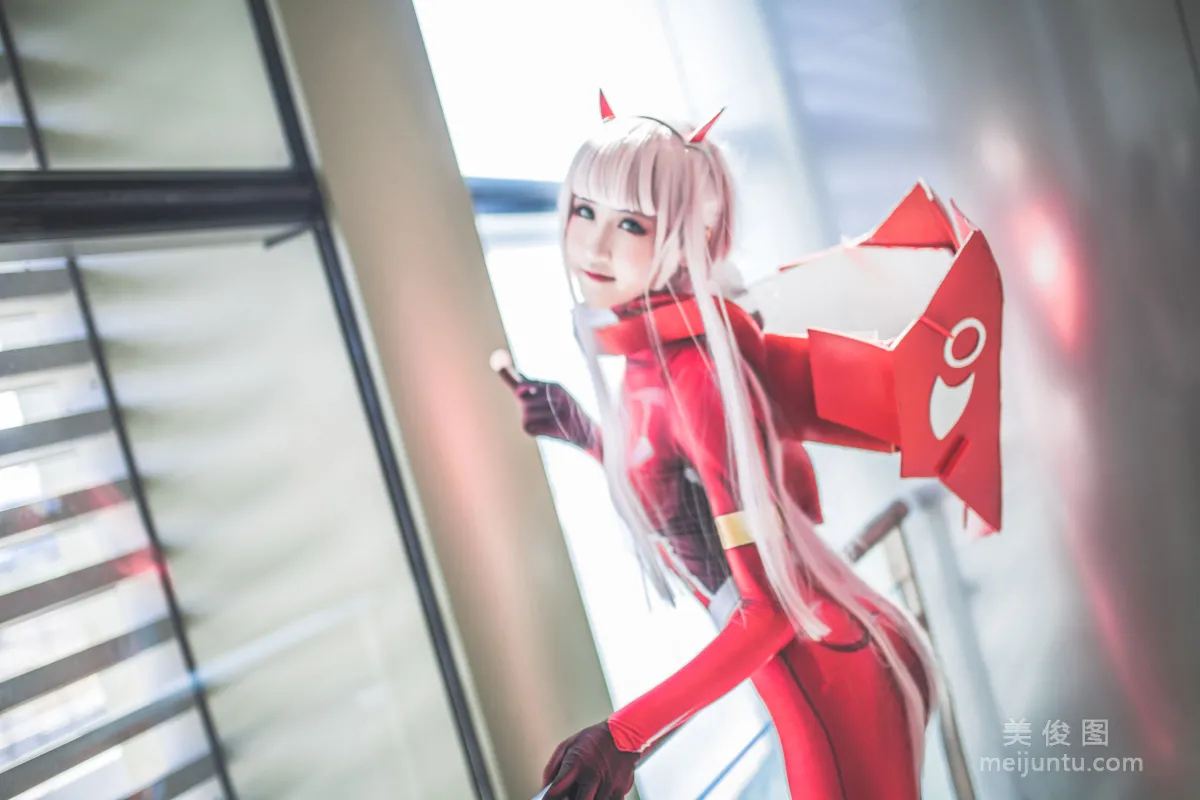 微博Coser三度_69 《Darling in the Frankxx》 寫真集 3