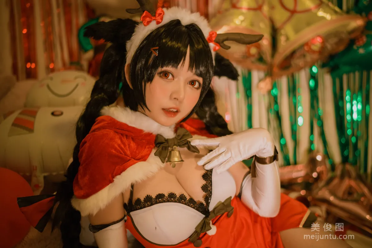大眼萌妹黑貓貓OvO 《大潮聖誕》 寫真集 4