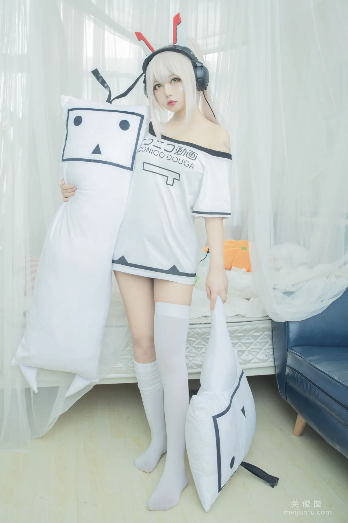 [COS福利] 黑貓貓OvO 《肥宅淩波》 寫真集 7
