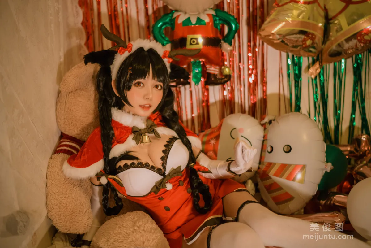 大眼萌妹黑貓貓OvO 《大潮聖誕》 寫真集 7