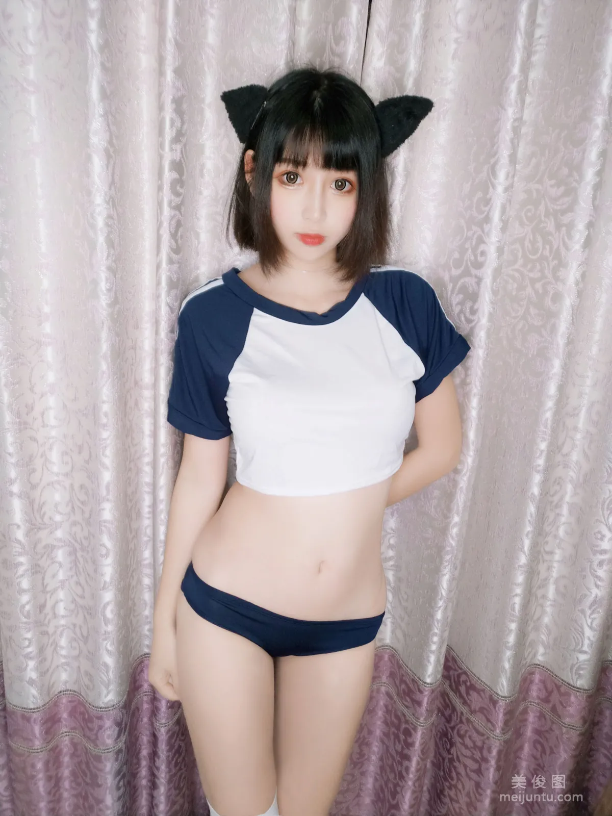 [COS福利] 微博妹子小酥醬 《體操服》 寫真集 24