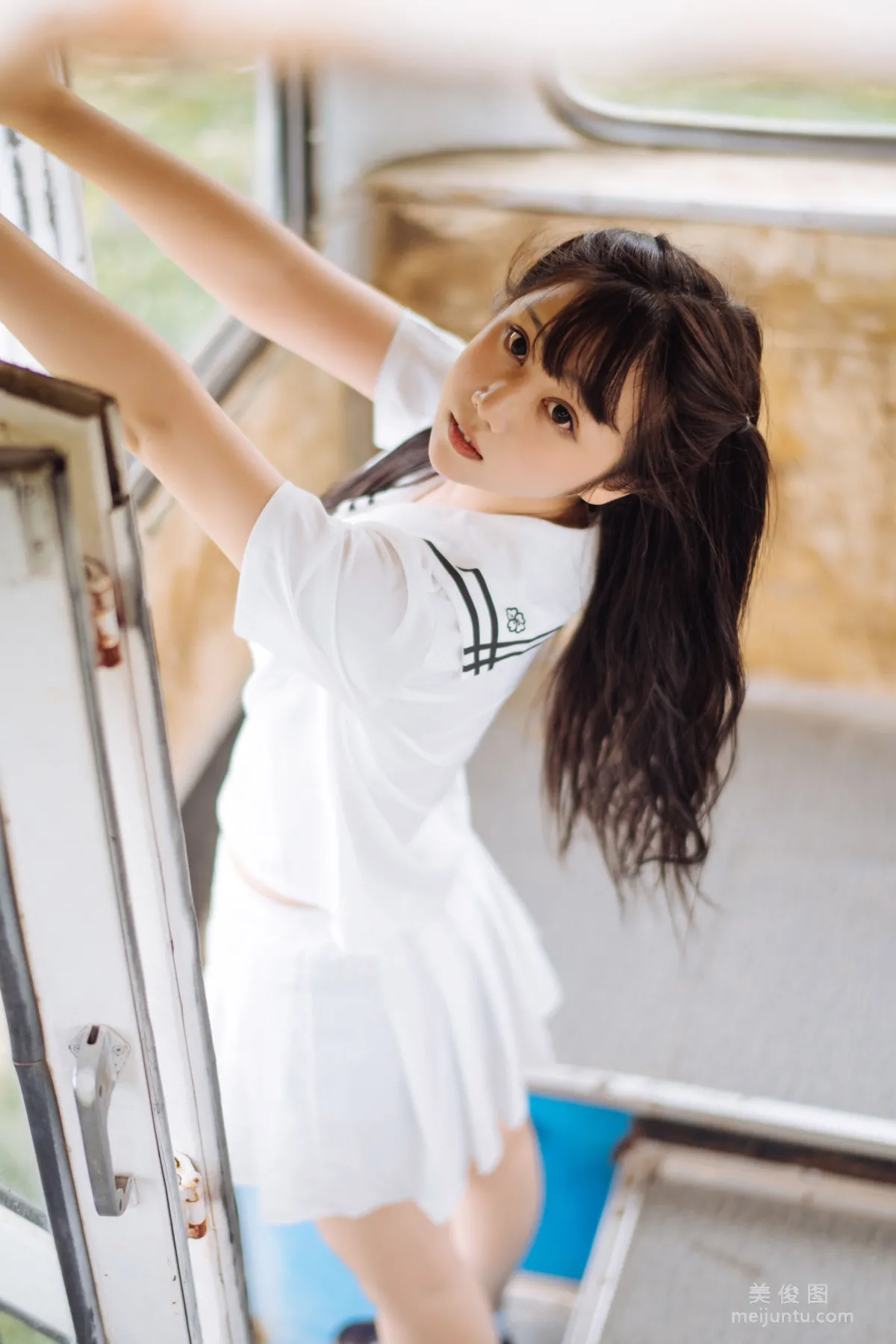 微博福利姬鏡醬 《靜夏之JK少女》 寫真集 31