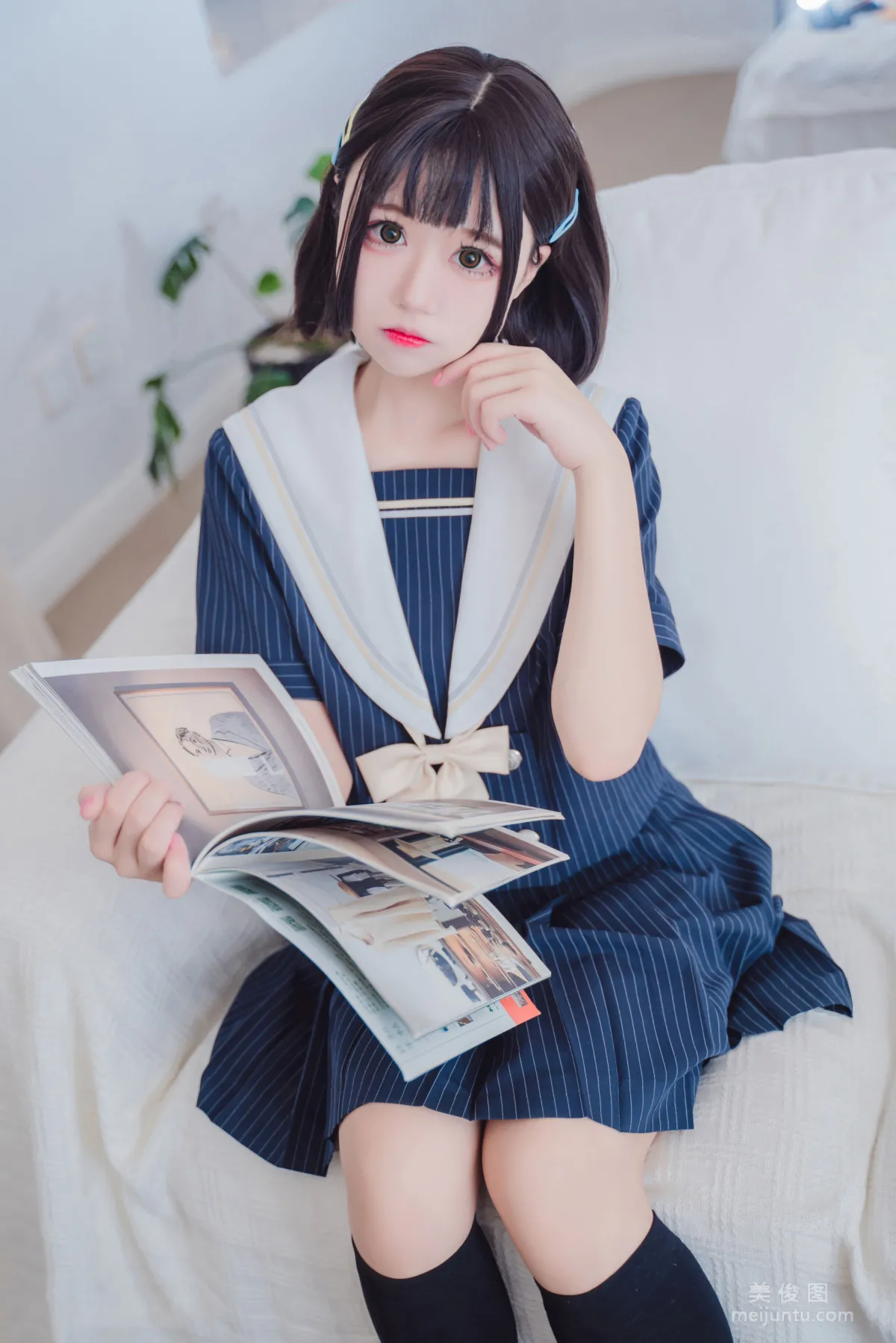 [COS福利] 猫君君MaoJun 《清纯学妹》 写真集1