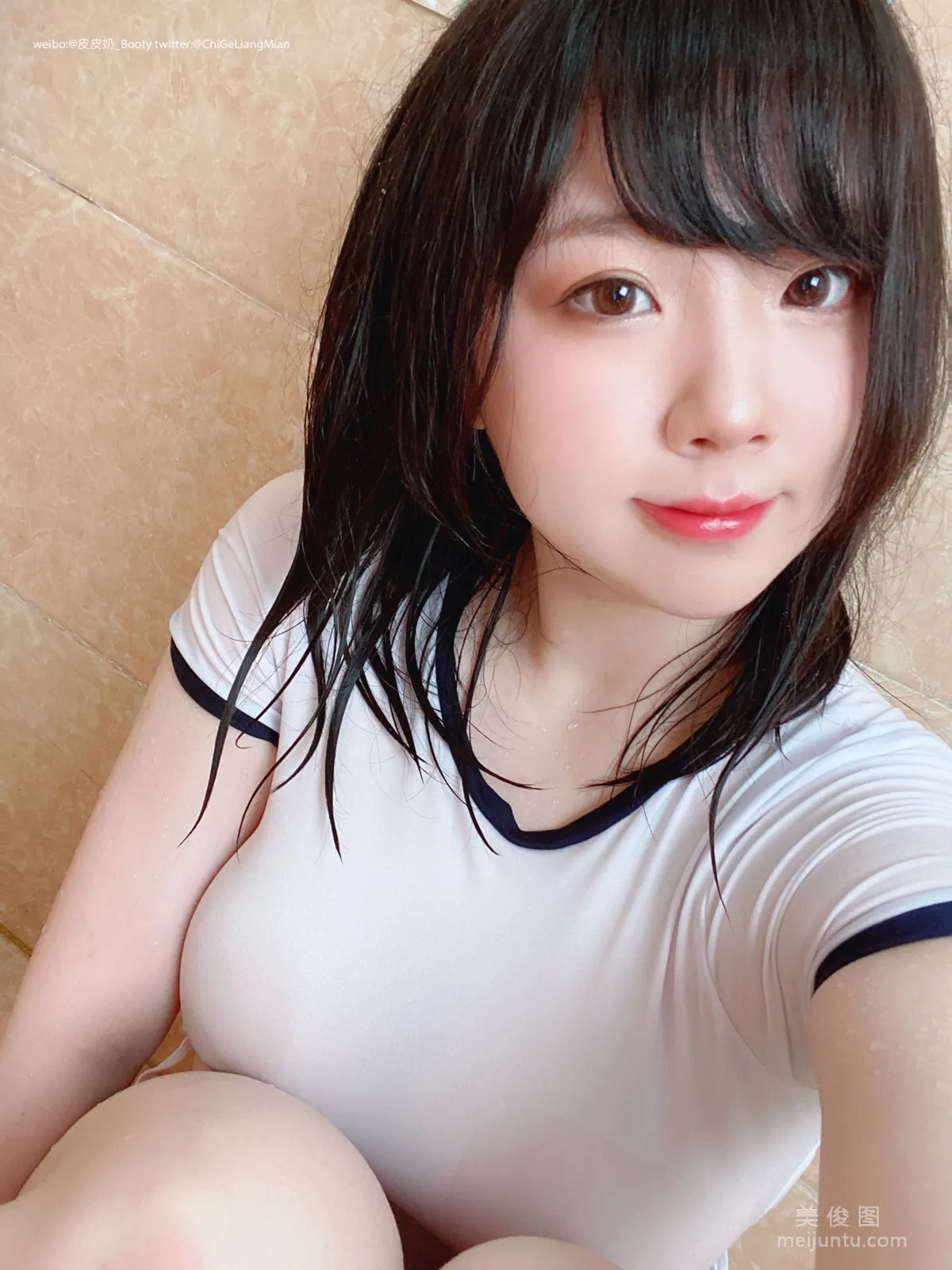 [COS福利] 皮皮奶可可愛了啦 《高叉體操服》 寫真集 82