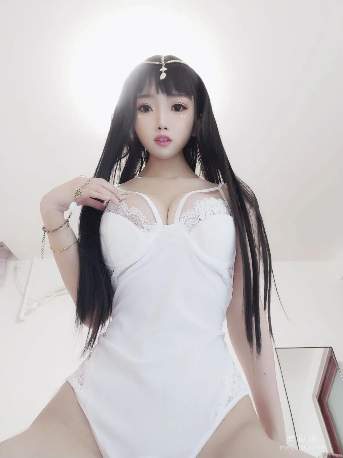 白嫩美少女鬼畜瑤 《白色埃及瑤》 寫真集 25