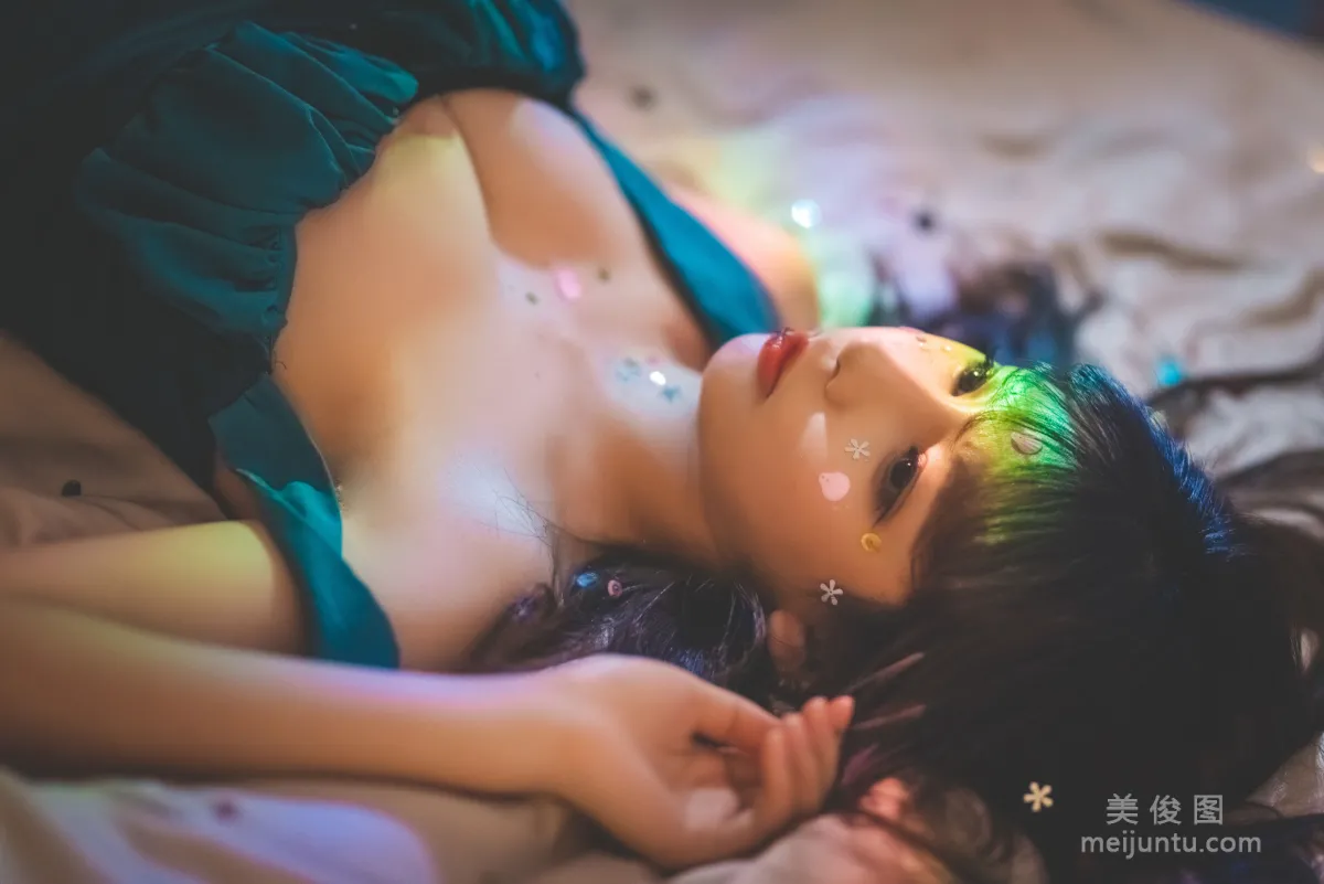 斗鱼主播w黑米粥w 《圣诞》 写真集1
