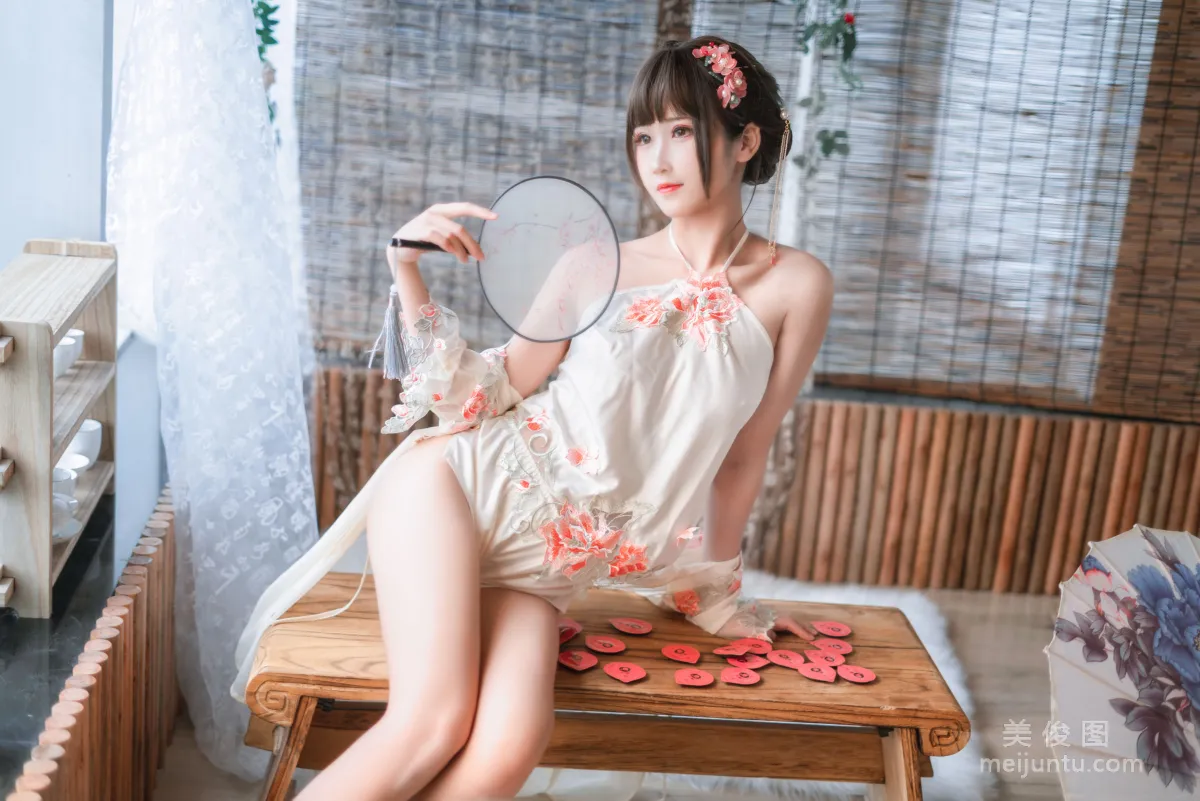 微博妹子三度_69 《肚兜》 写真集3