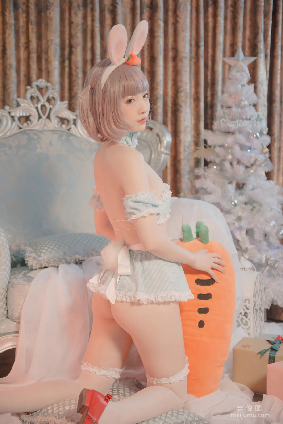 [COS福利] 大胸萌妹妖少you1 《雪兔》 寫真集 3