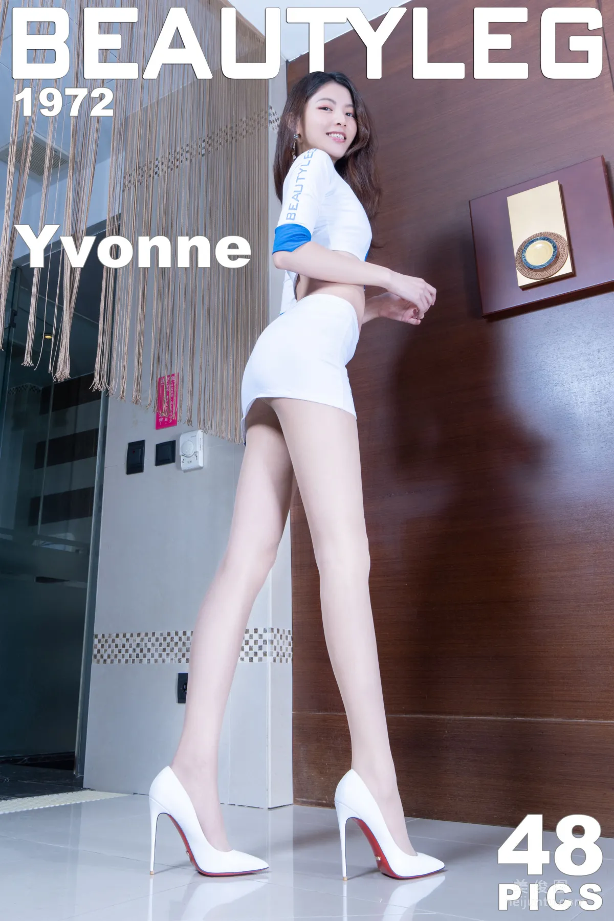 [Beautyleg] No.1972 Yvonne 《2套絲襪制服美腿》 寫真集 1