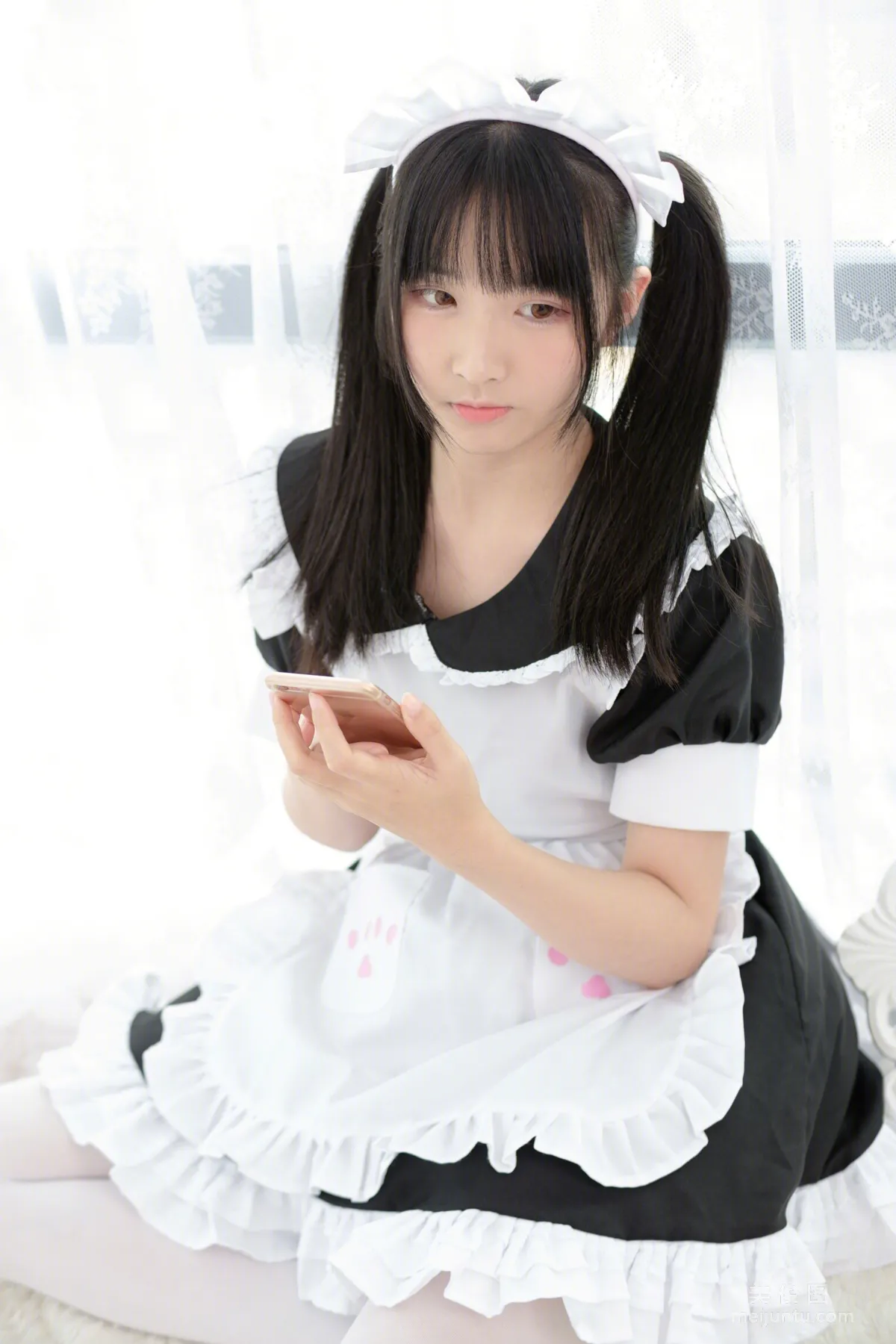 [COS福利] 我才不是neko 《白丝女仆》 写真集66