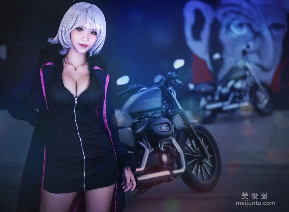 動漫博主阮邑_Fairy 《Fate 黑貞》 寫真集 10
