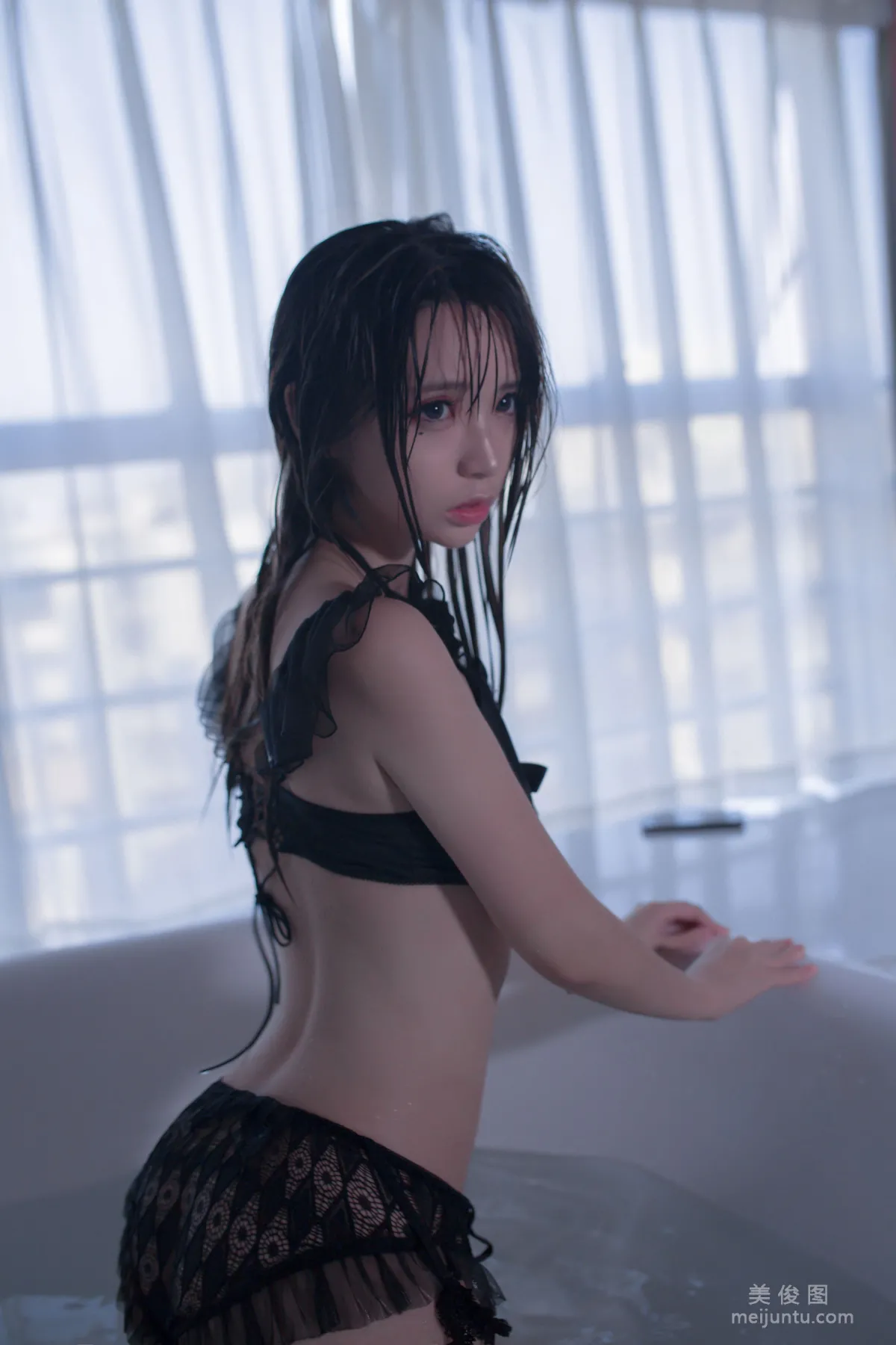 疯猫ss 《蓝色忧郁》 写真集30