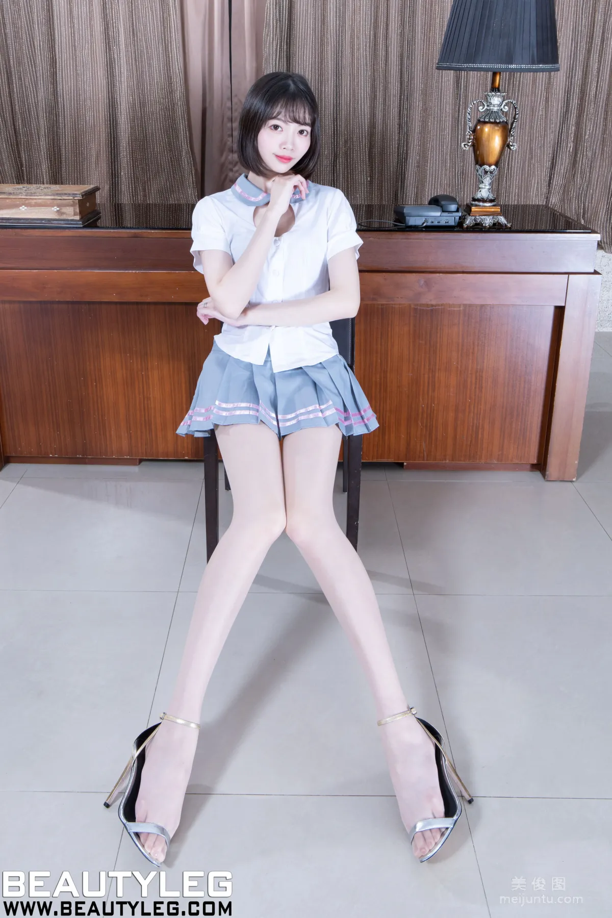[Beautyleg] No.1976 Joanna 《肉丝制服》 写真集31