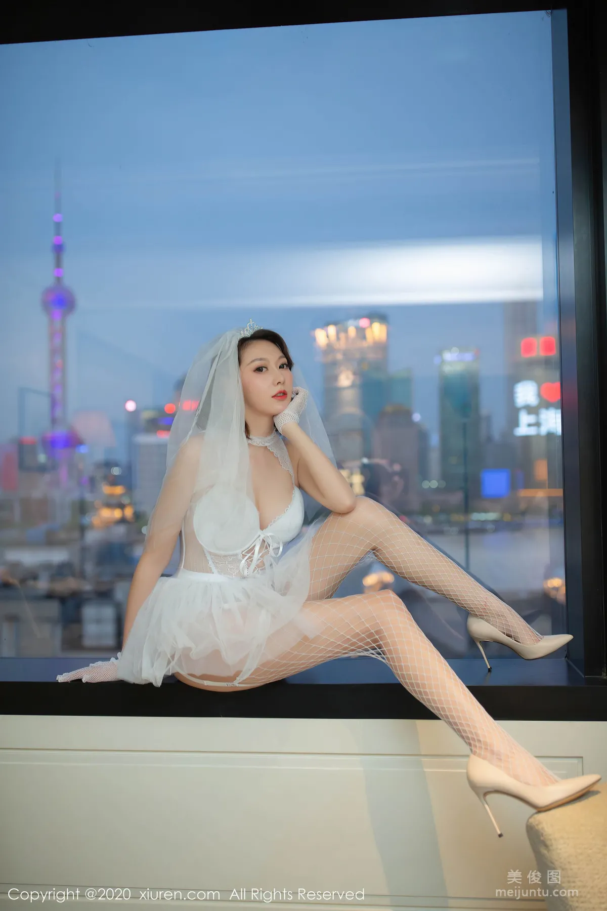 [秀人XIUREN] No.2328 藝軒 - 唯美曼妙婚紗系列 56