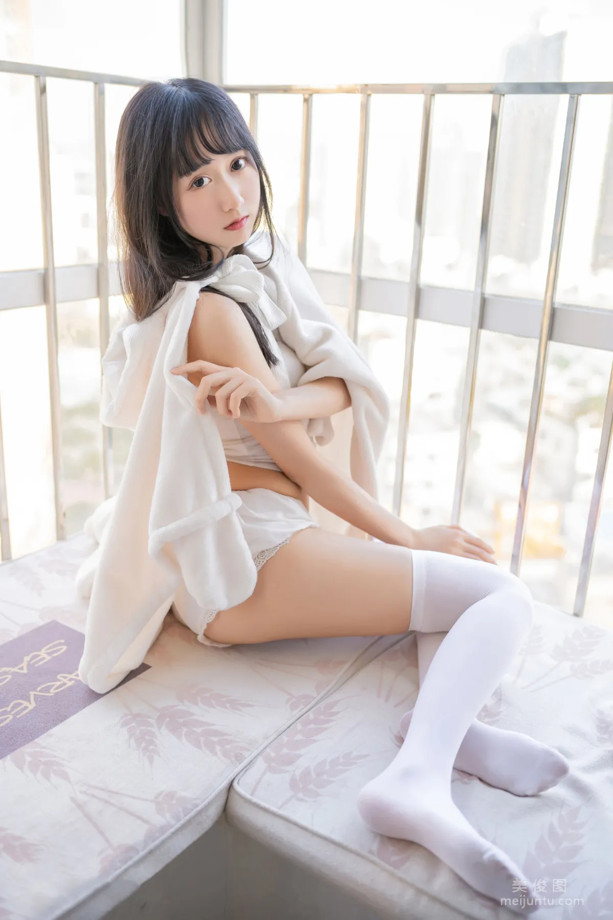 [喵糖映画] VOL.245 《浴巾兔子》 写真集34